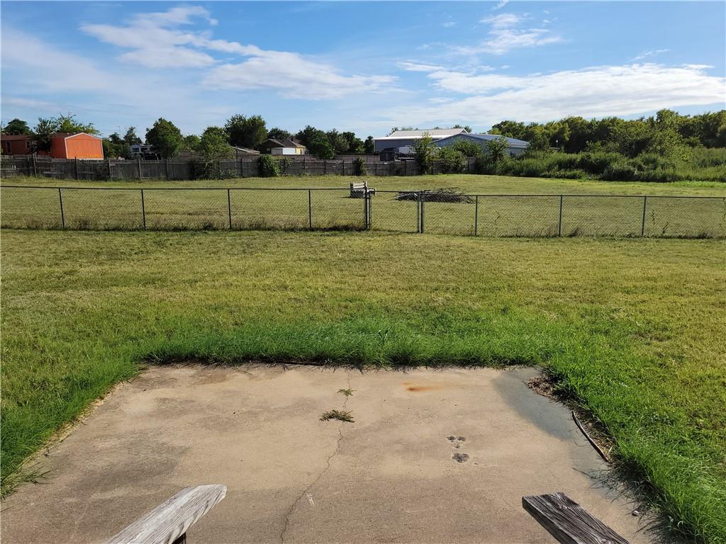 main property photo 13