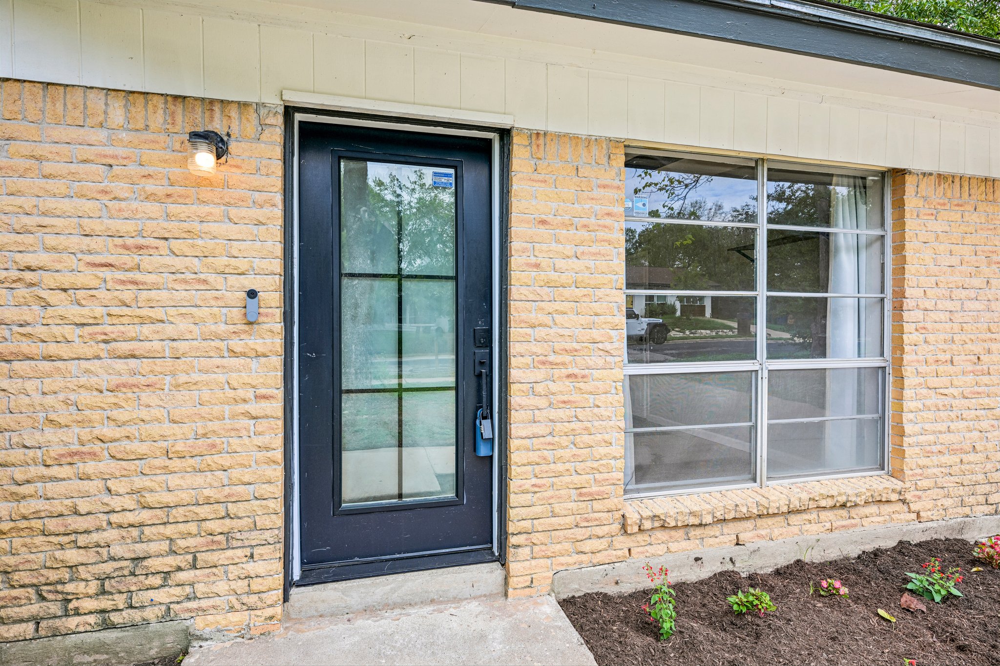 main property photo 27