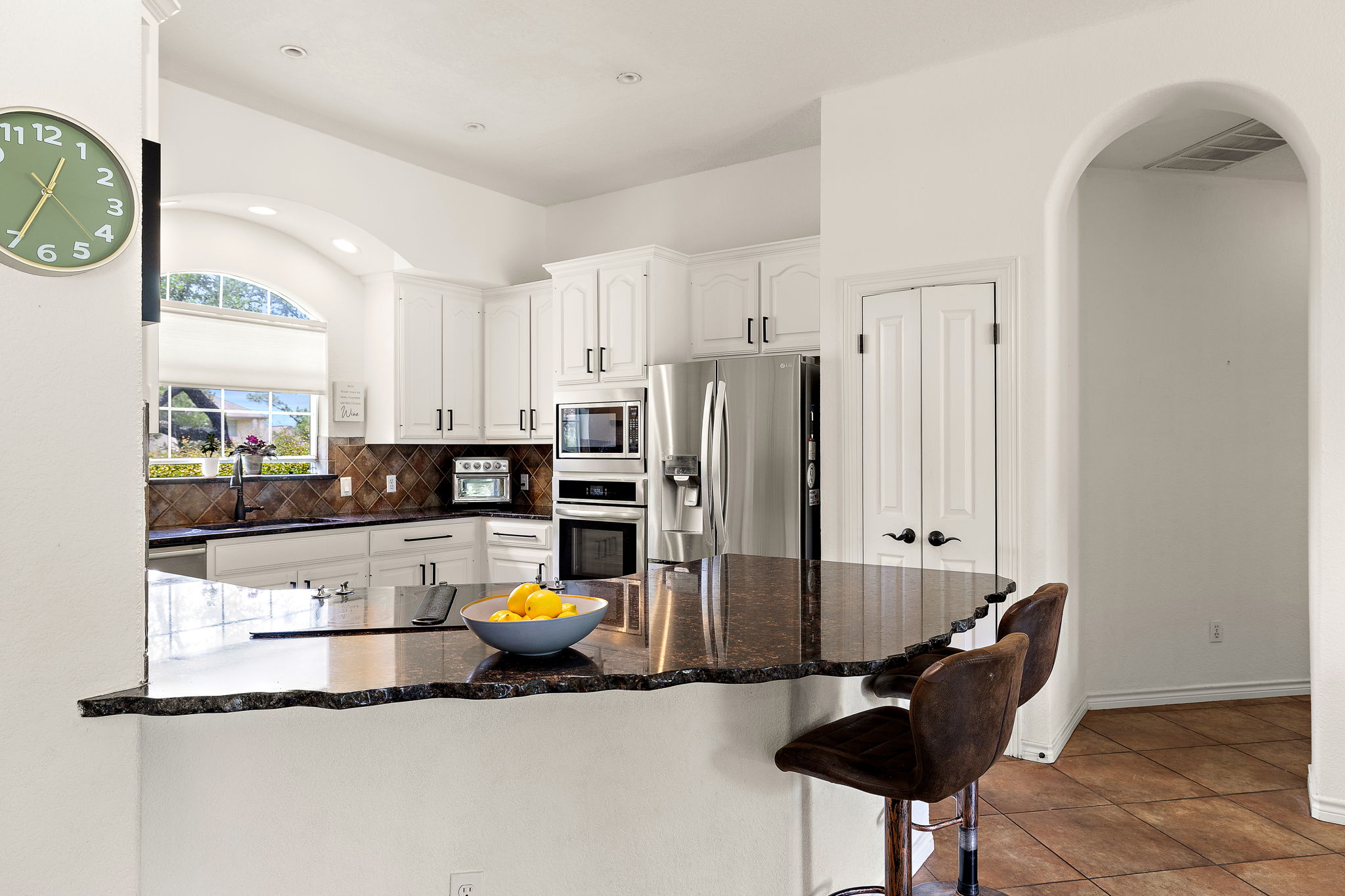 main property photo 14
