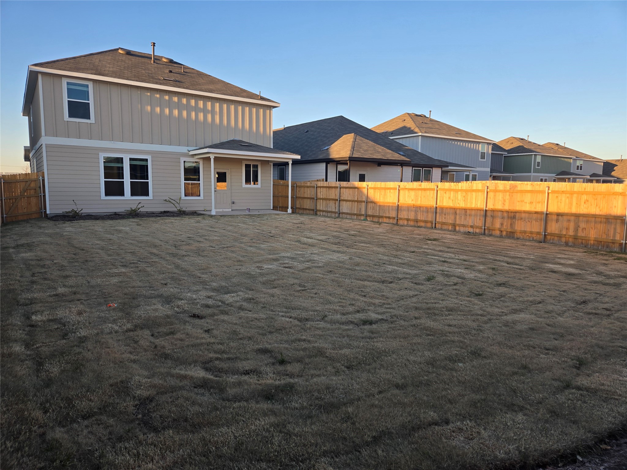 main property photo 34