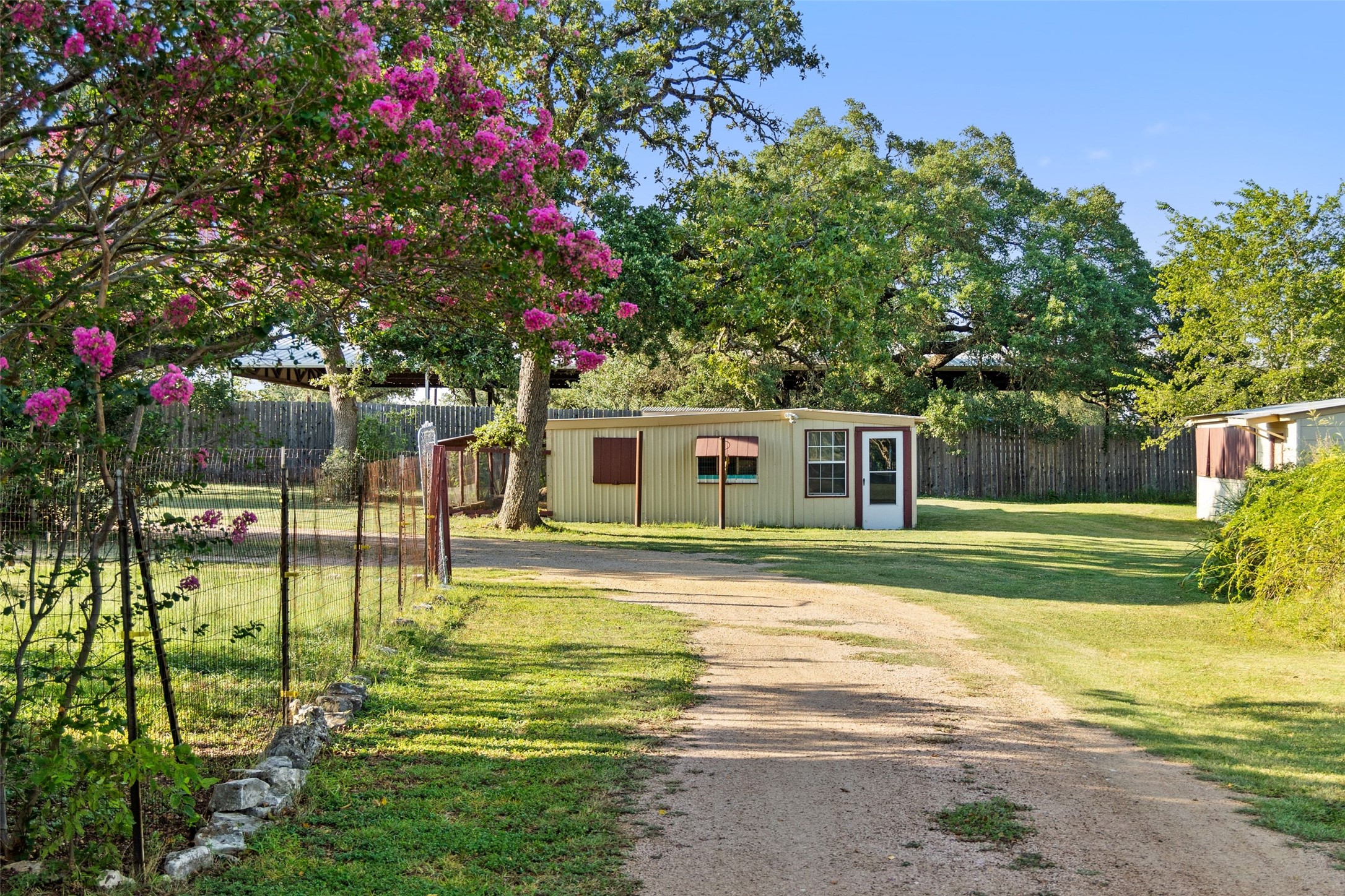 main property photo 35
