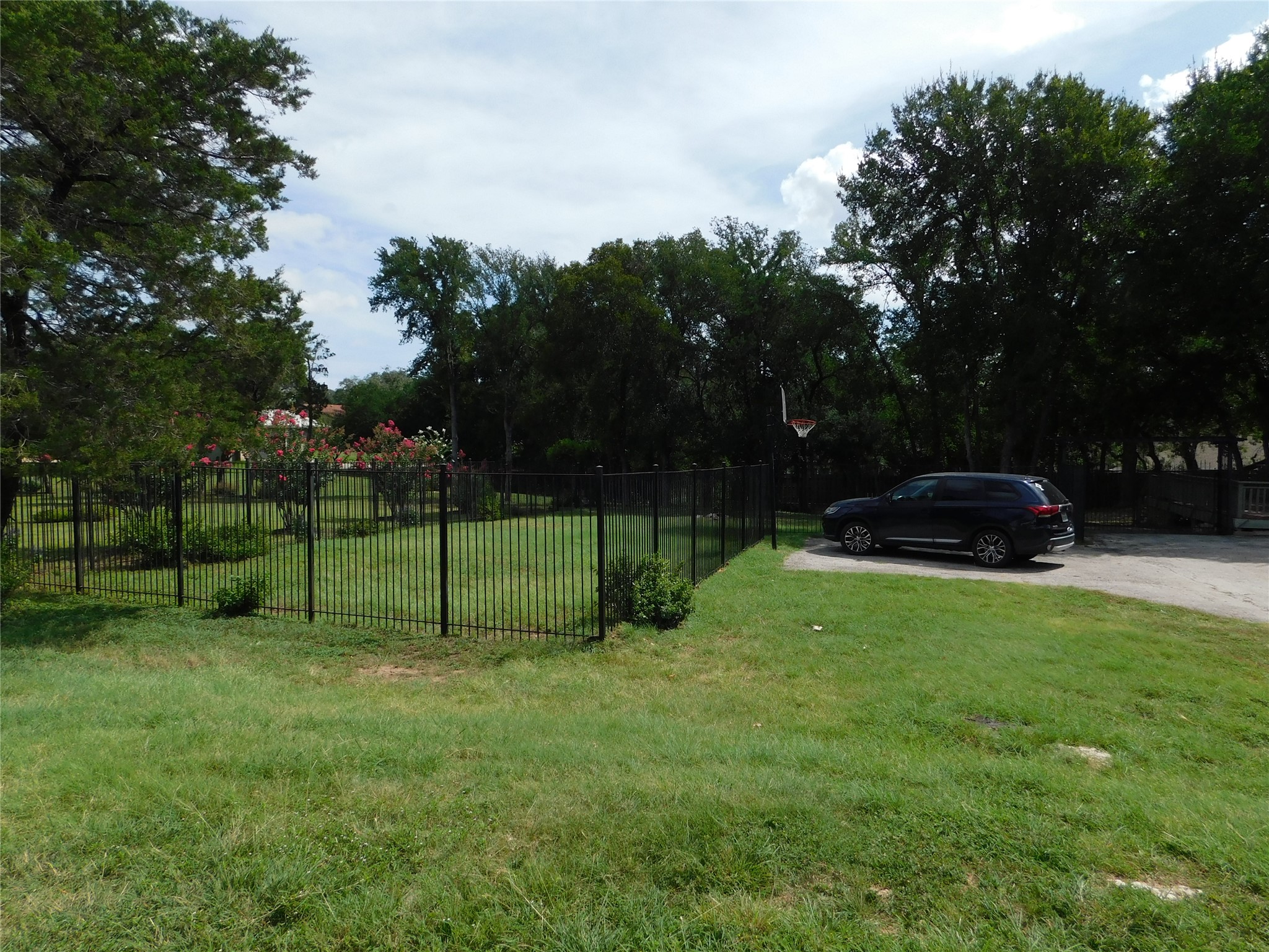 main property photo 23