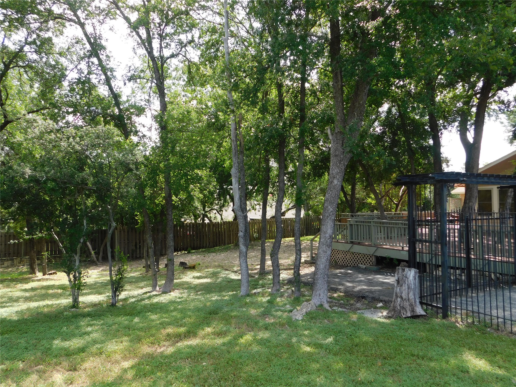 main property photo 5