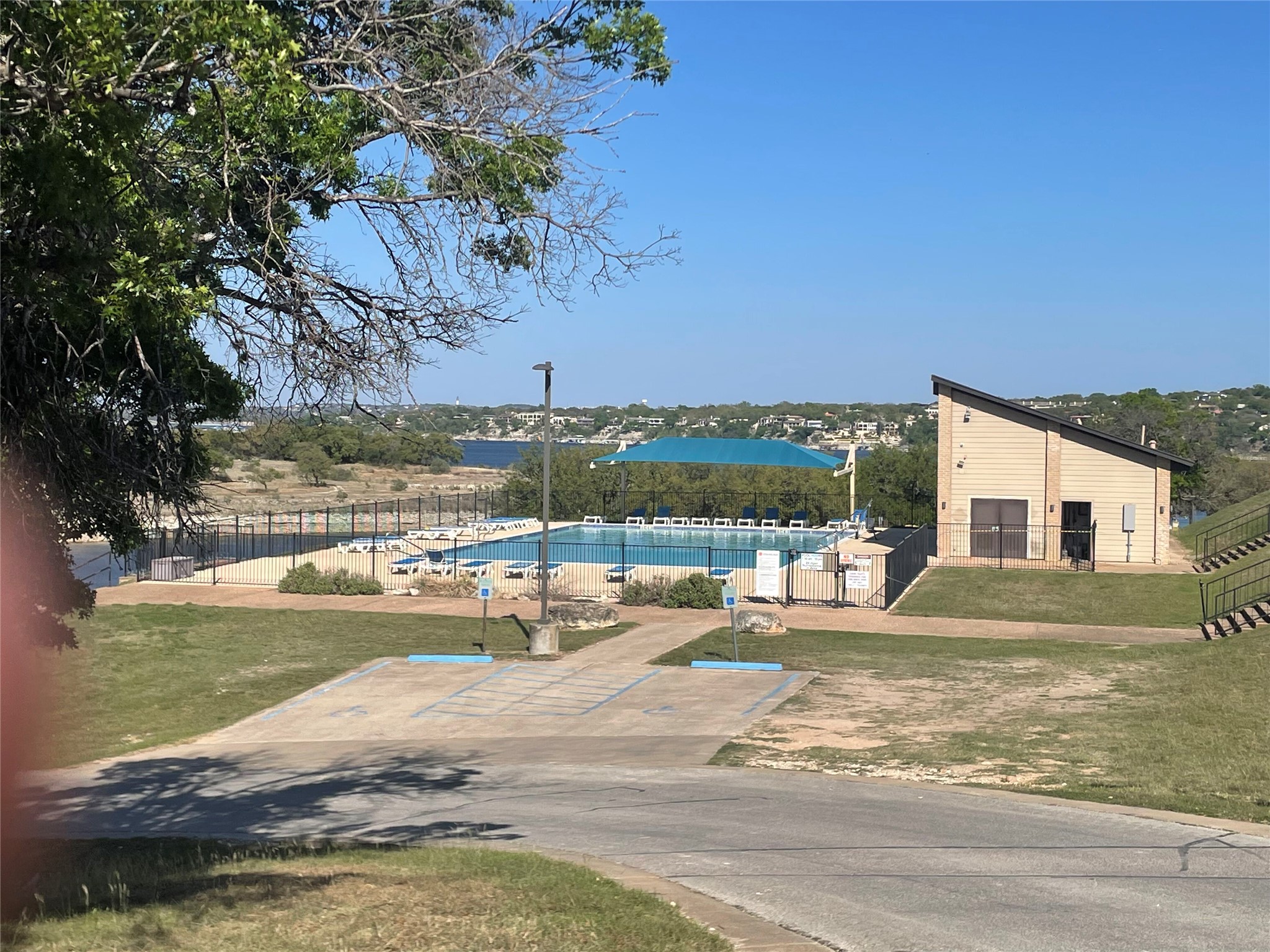 main property photo 12
