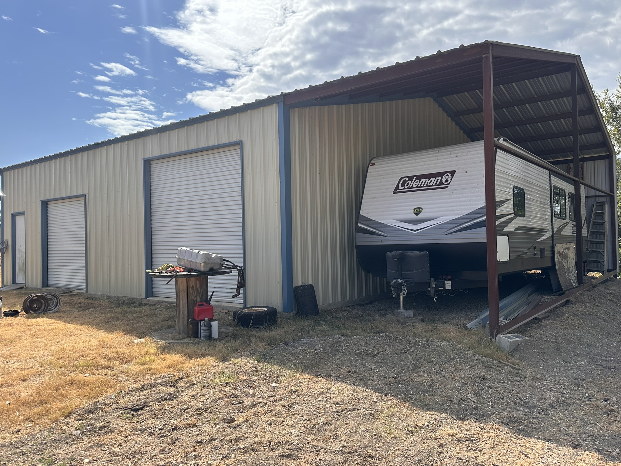 main property photo 32