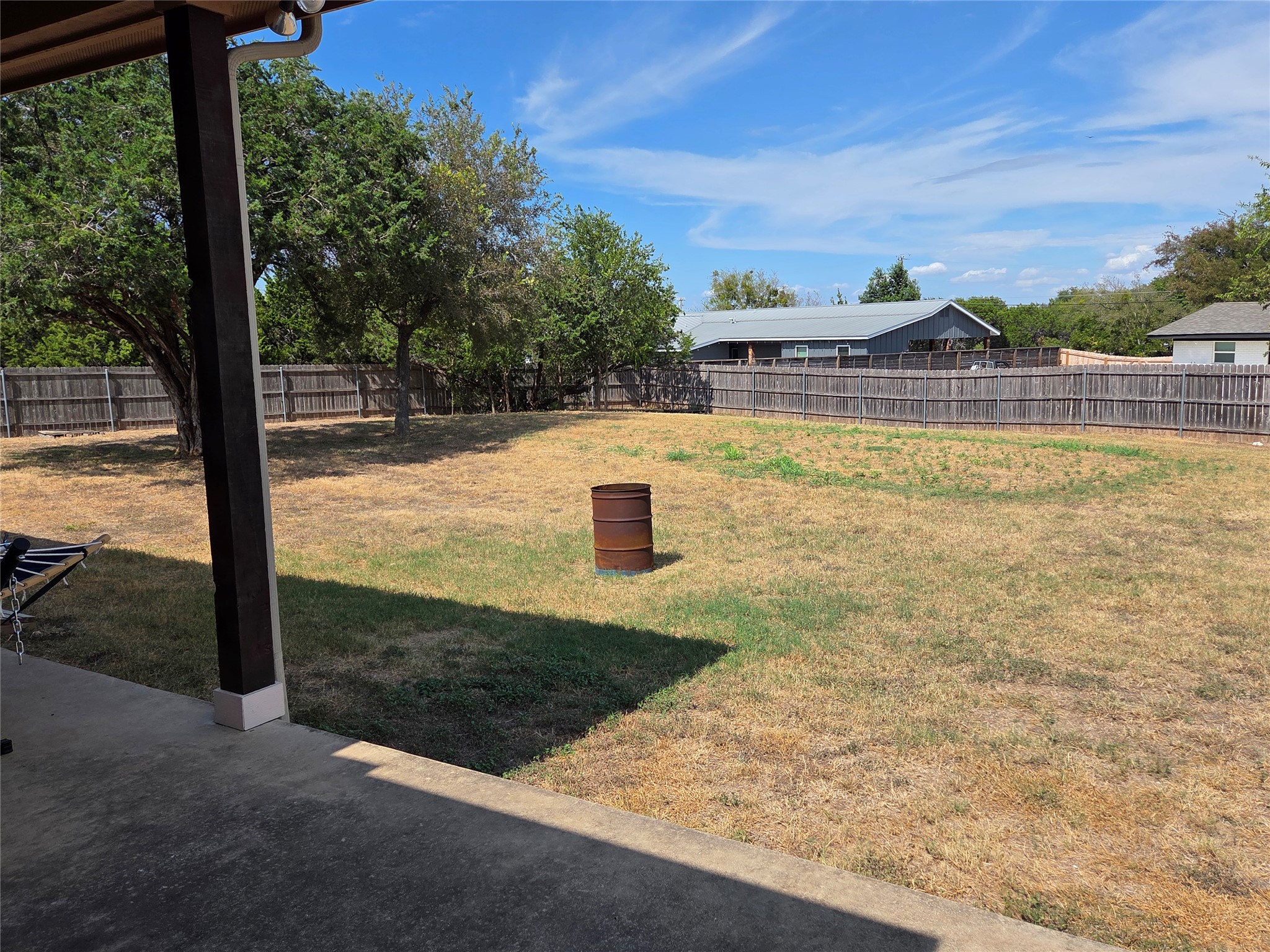 main property photo 10