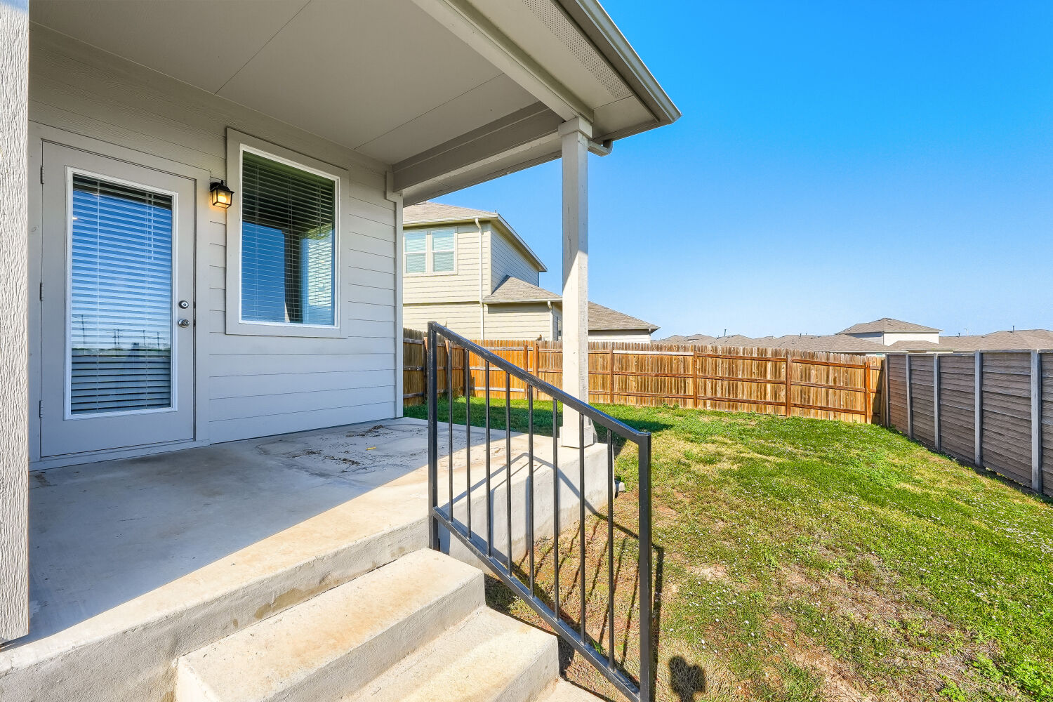 main property photo 25