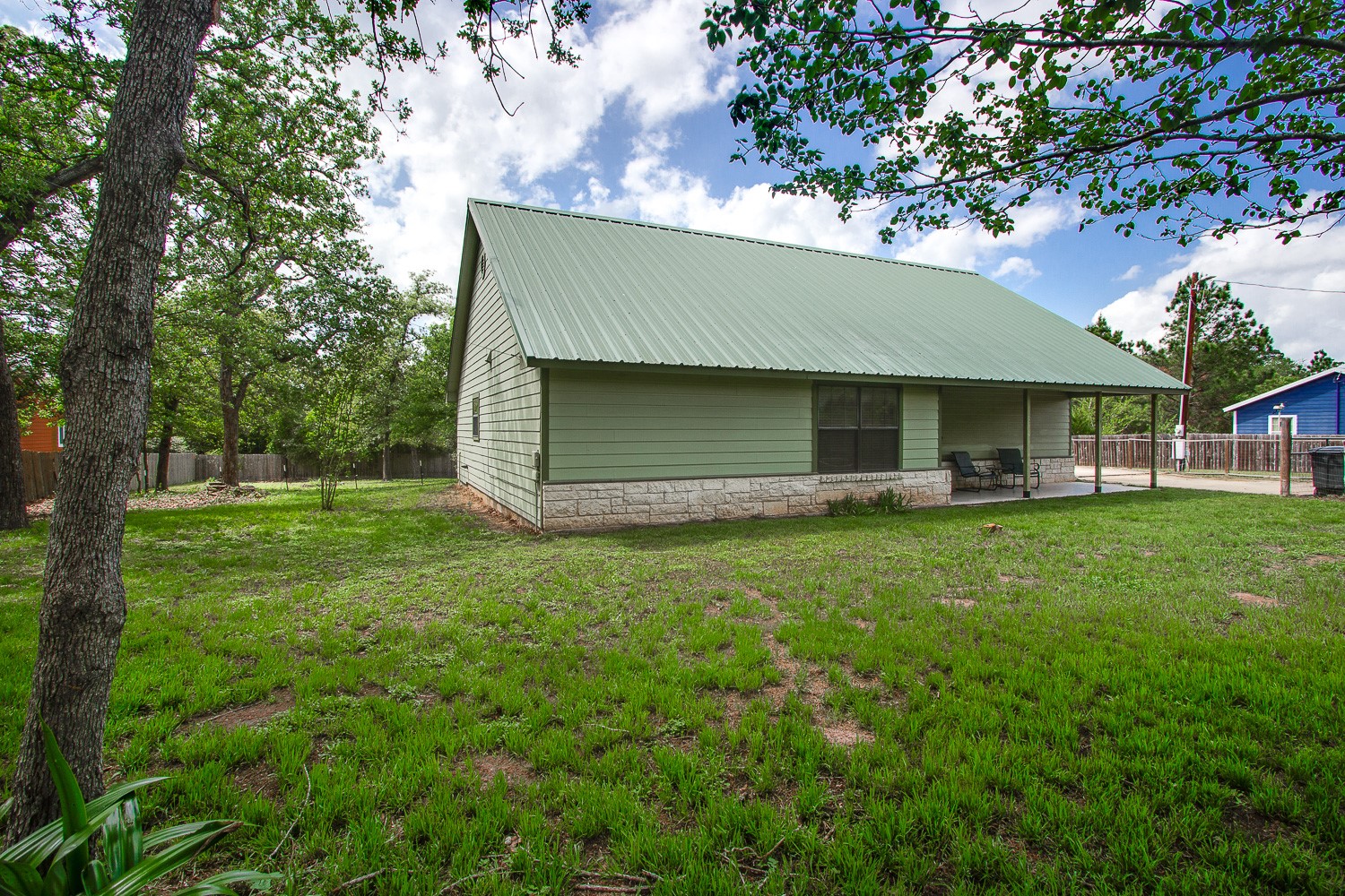 main property photo 27