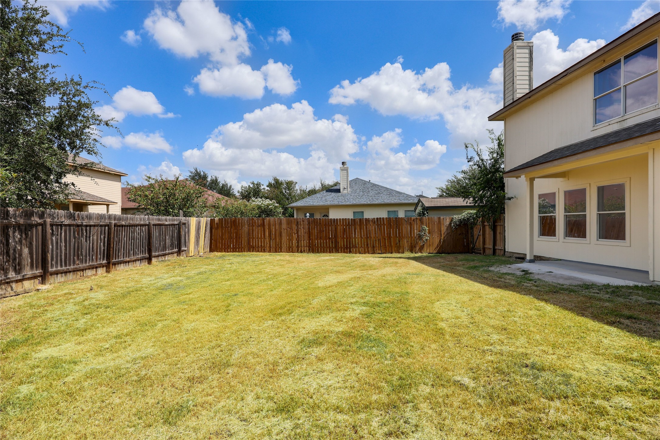 main property photo 36