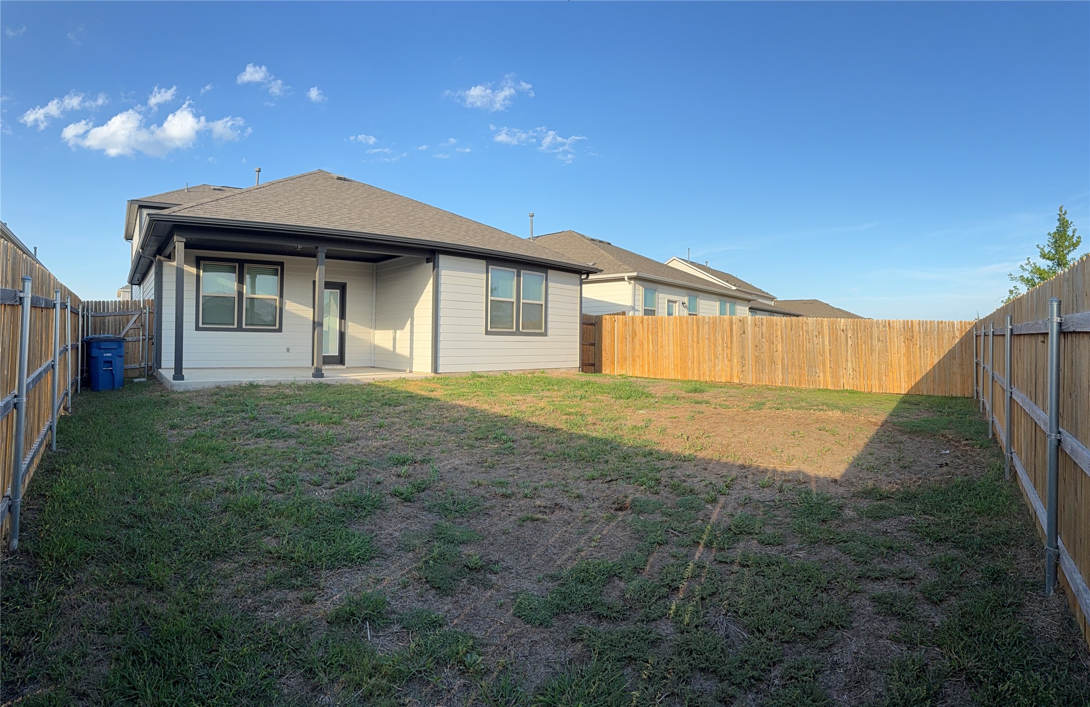 main property photo 20