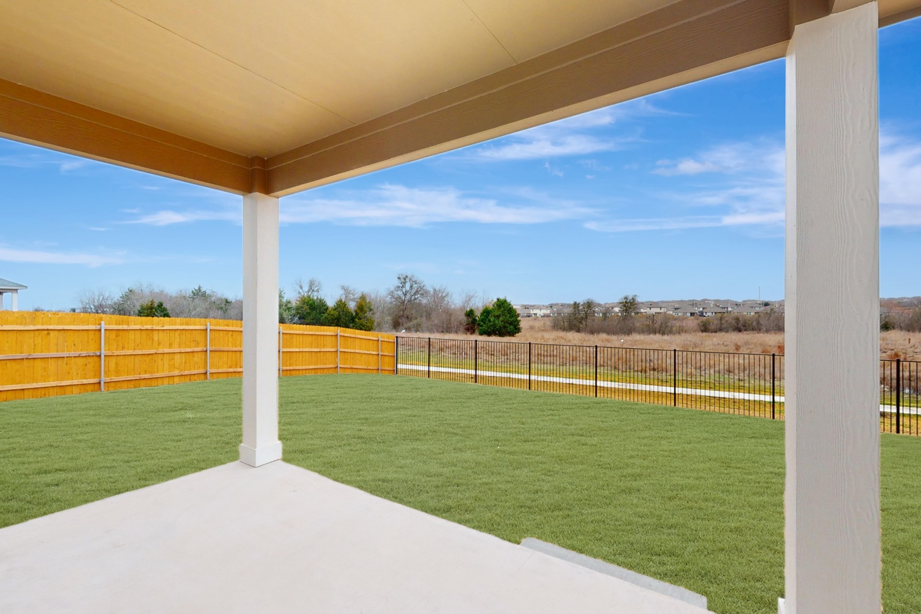 main property photo 34