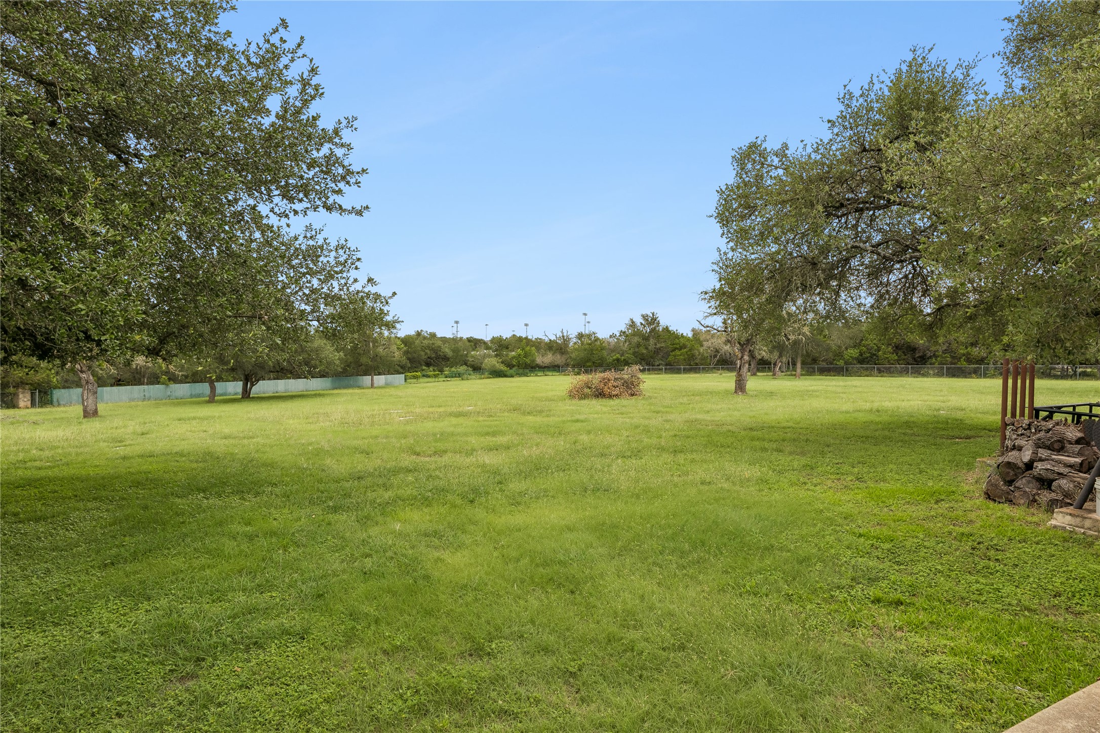 main property photo 31