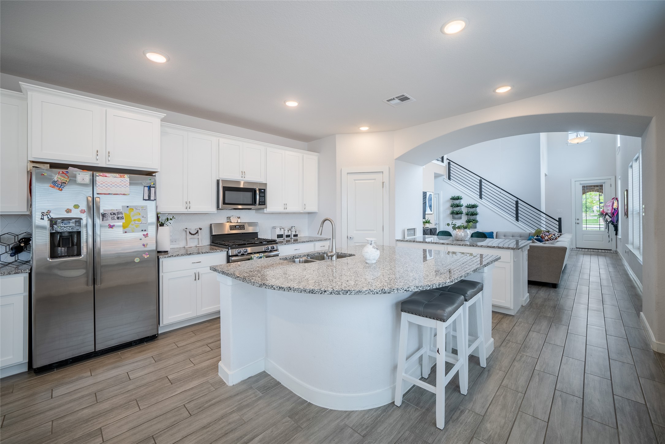 main property photo 8