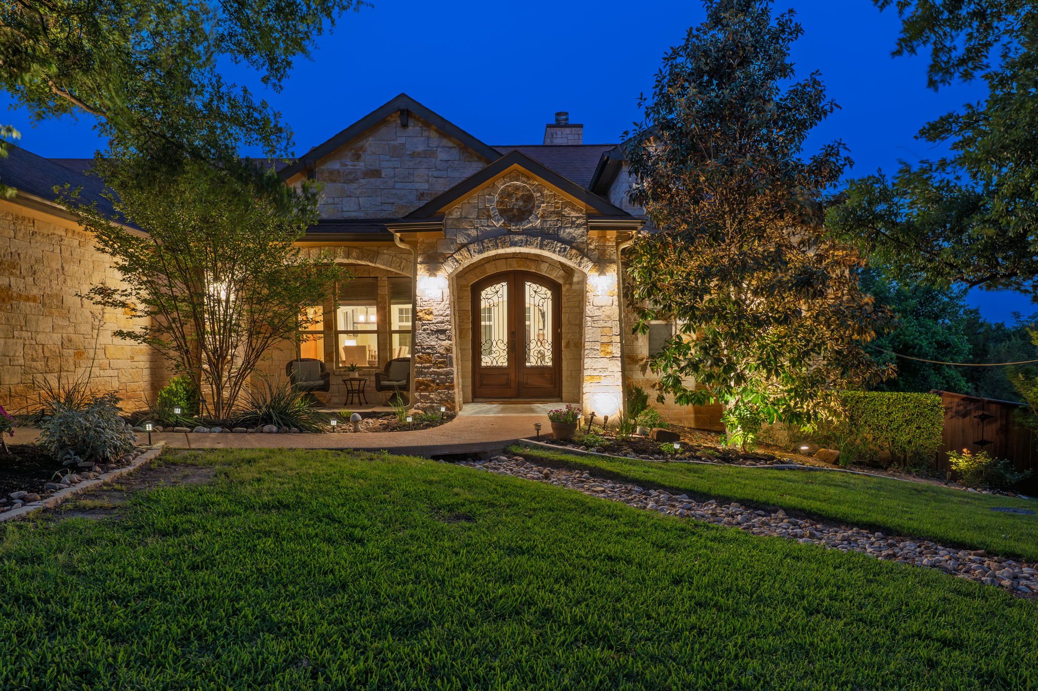 main property photo 3