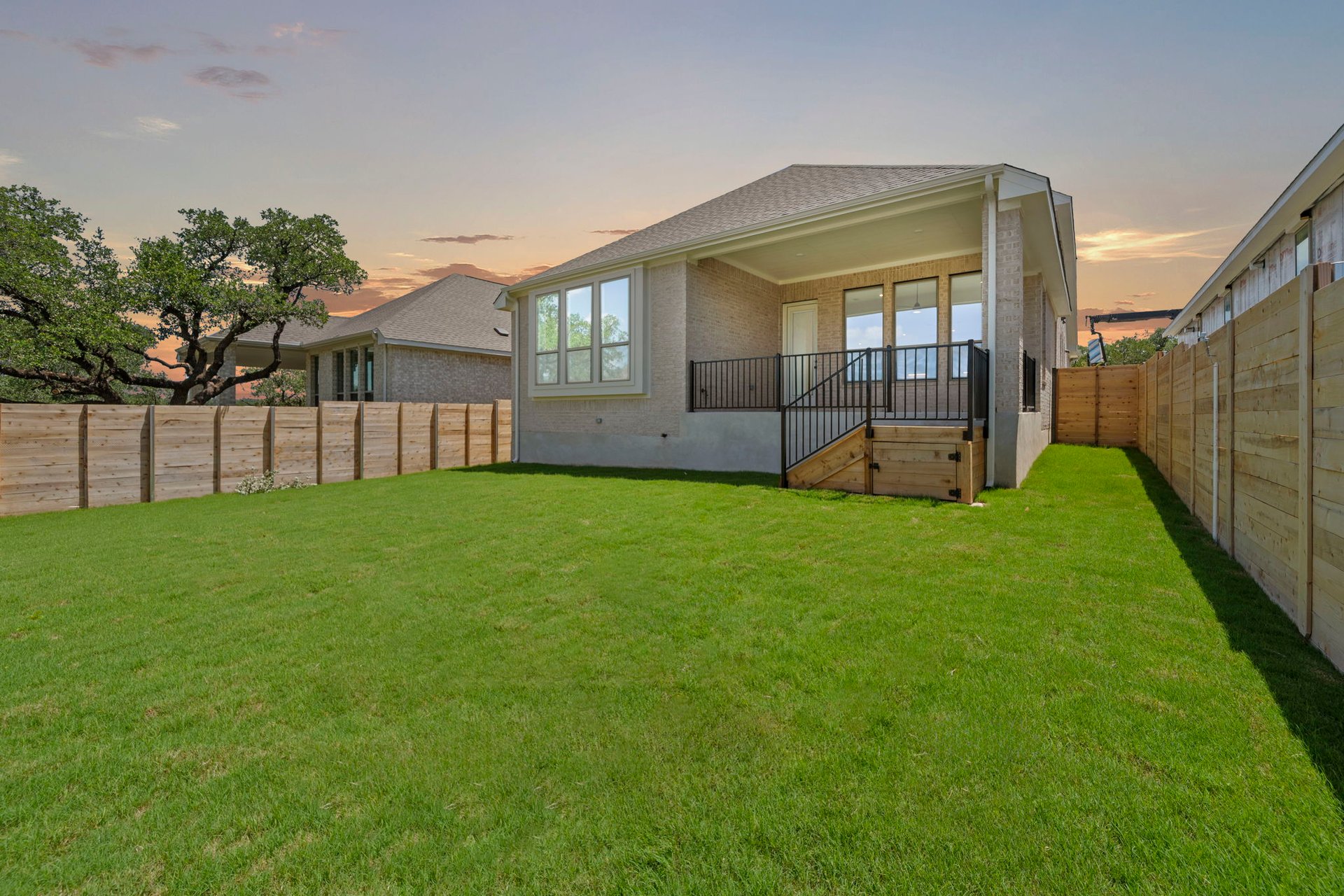main property photo 26