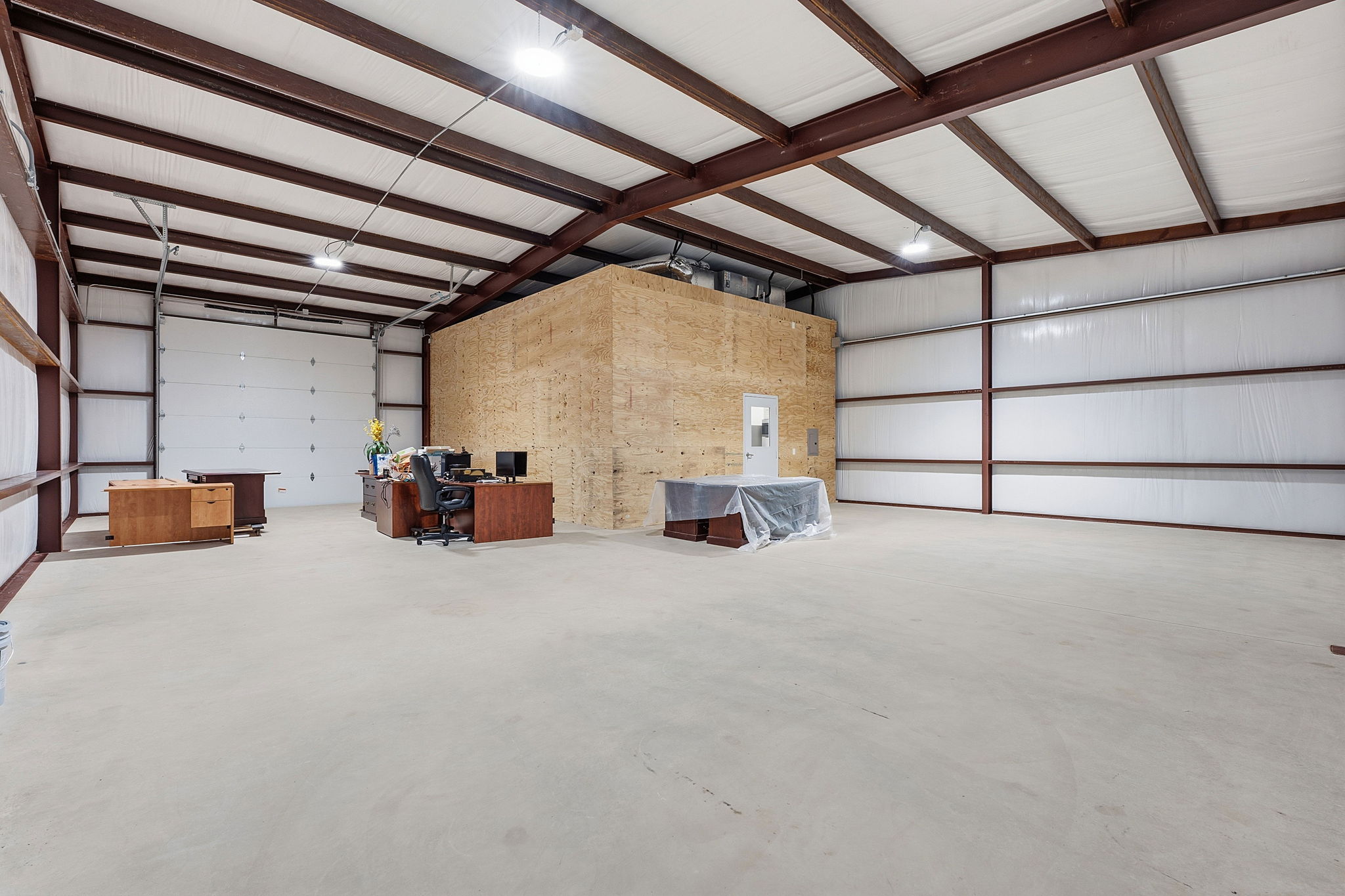 main property photo 24