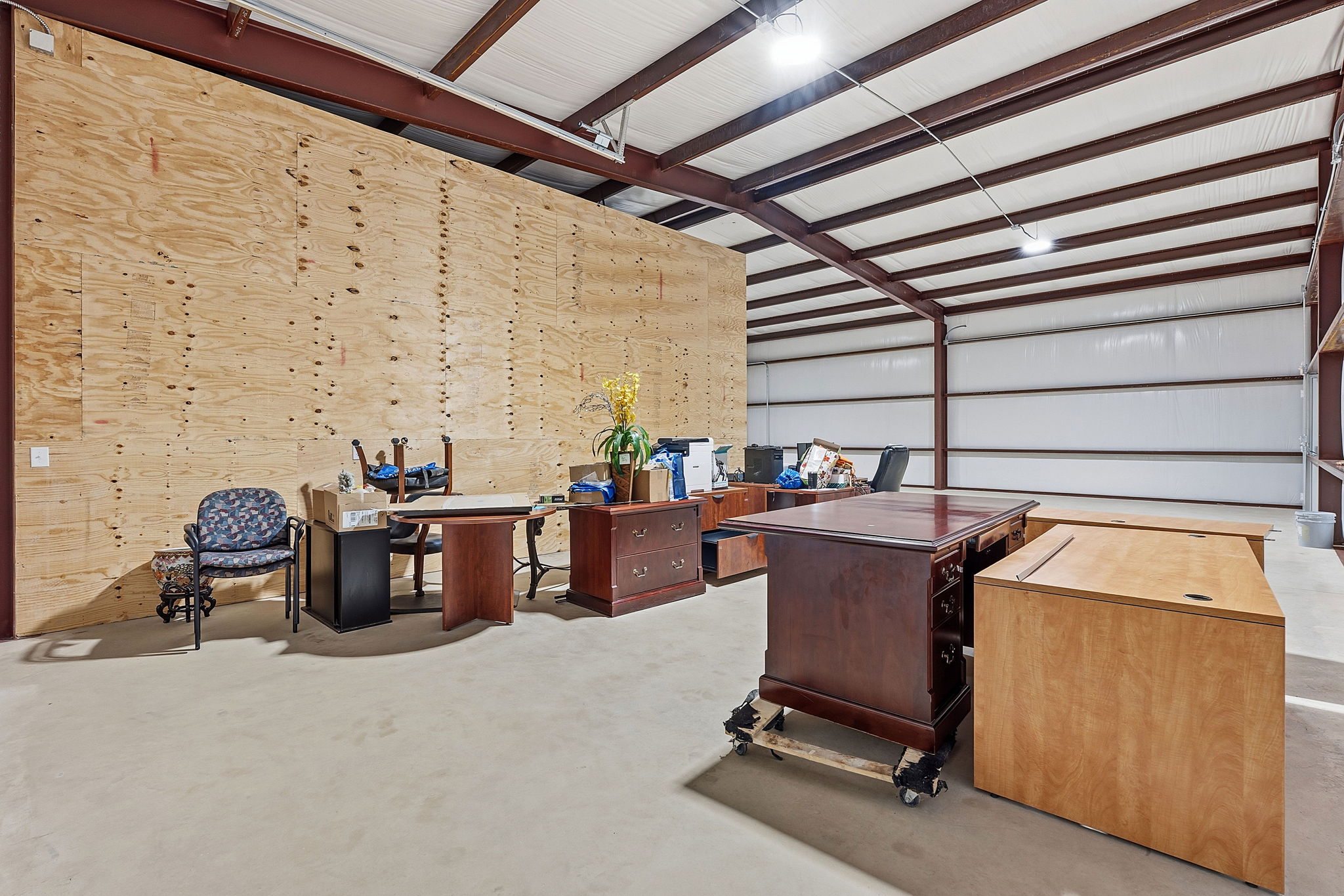 main property photo 25