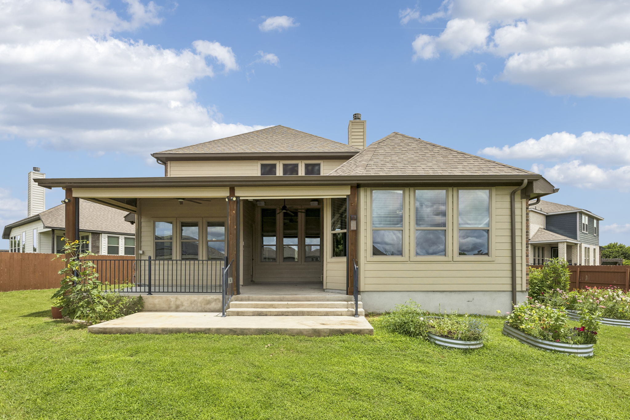 main property photo 34