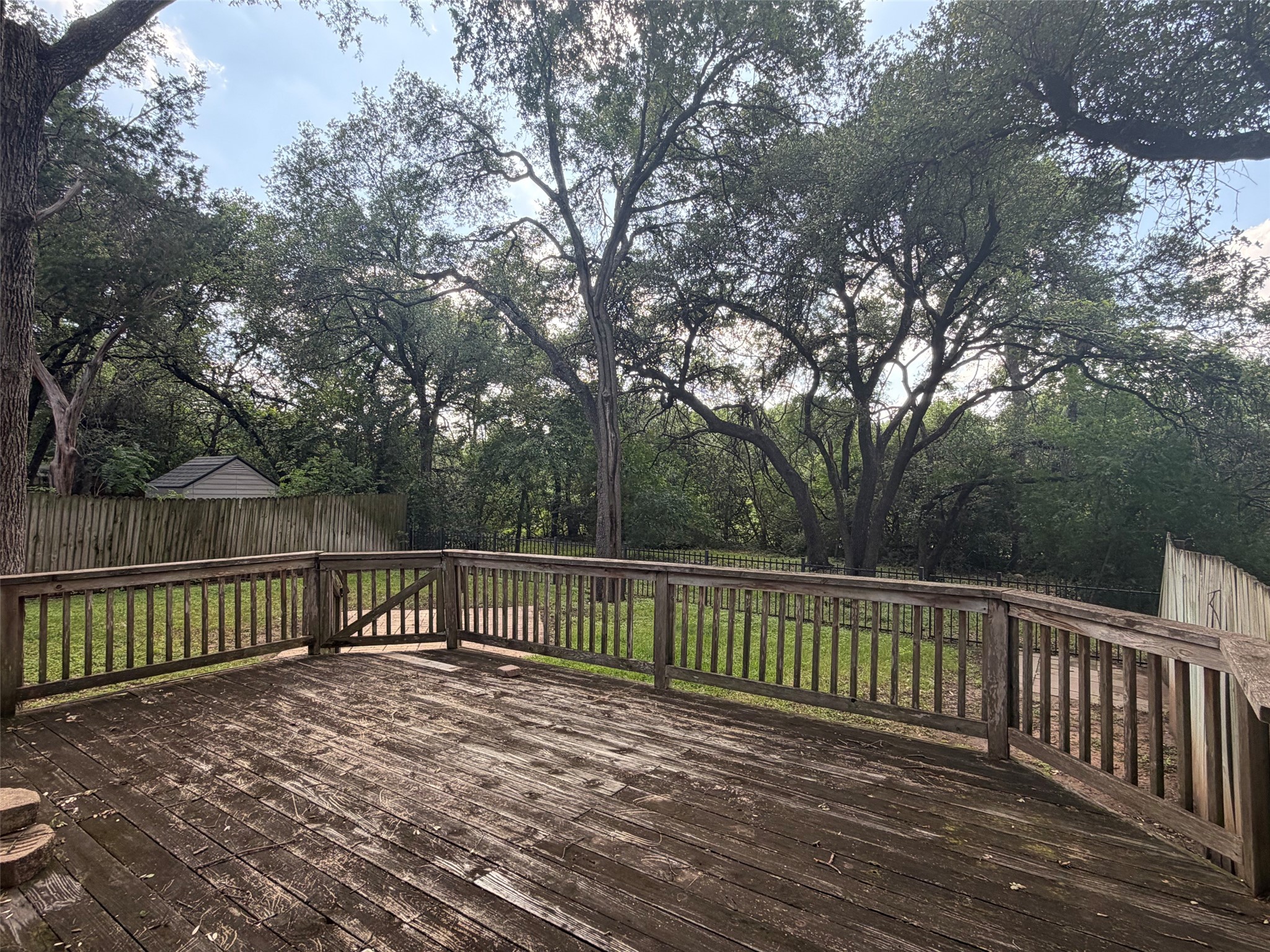main property photo 14