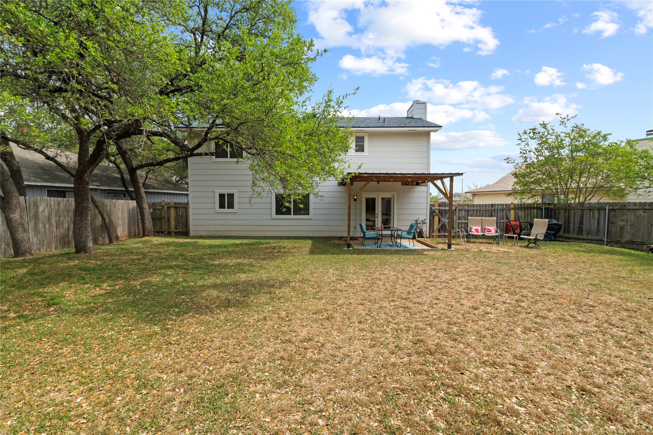 main property photo 22