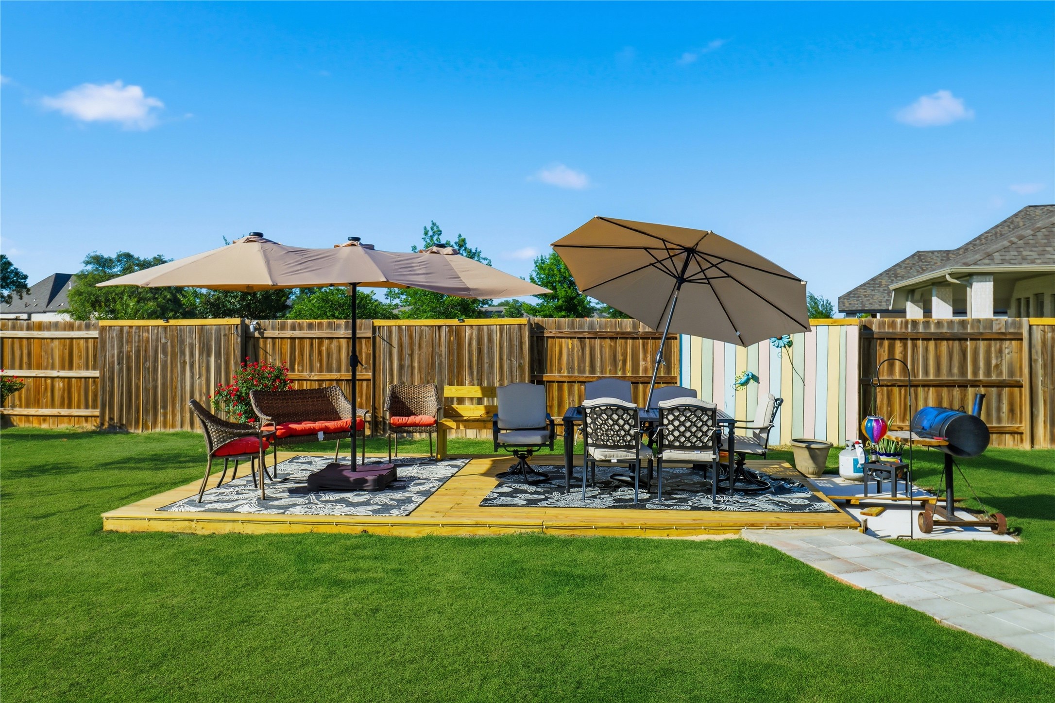 main property photo 5