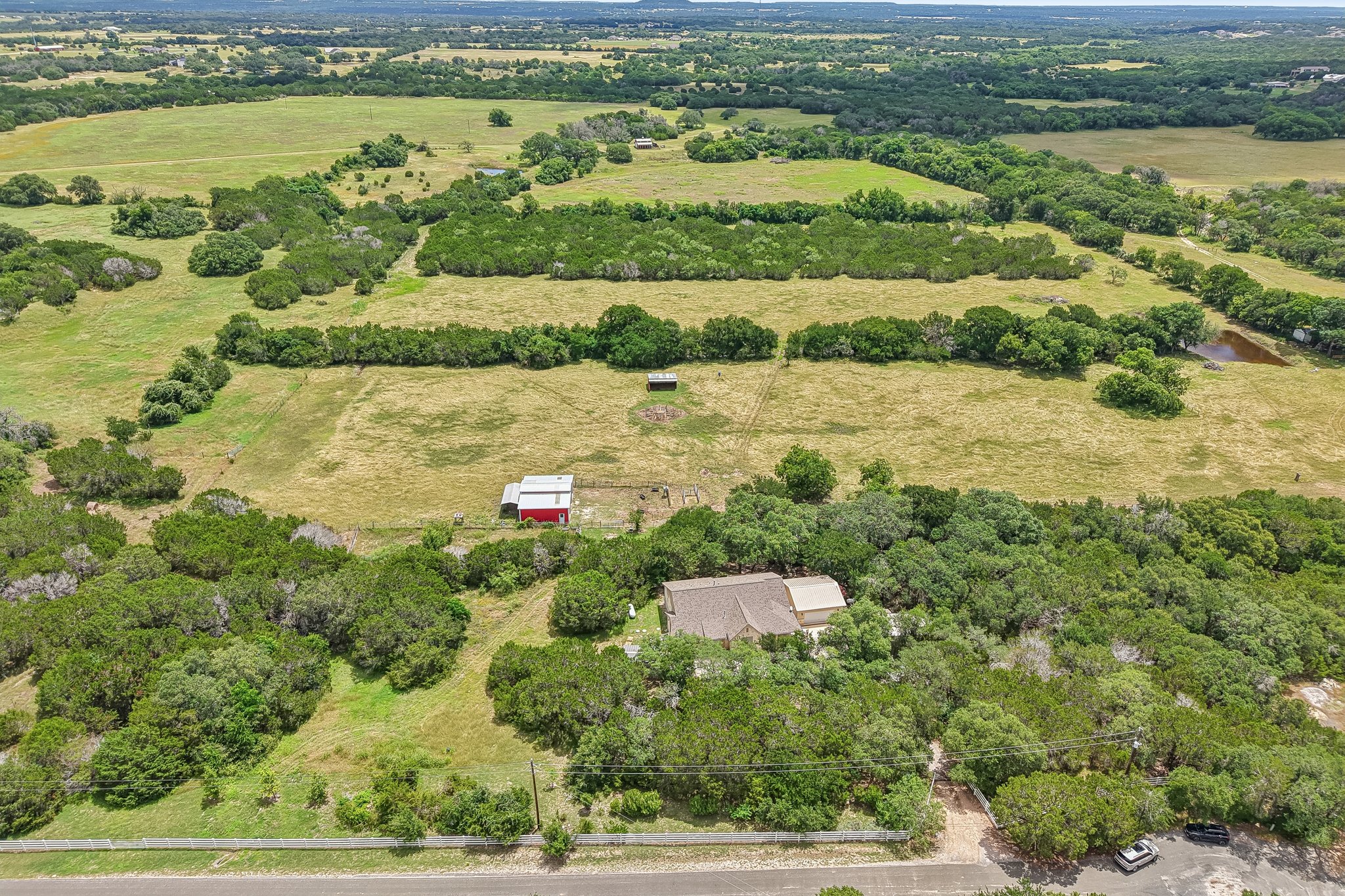 main property photo 3