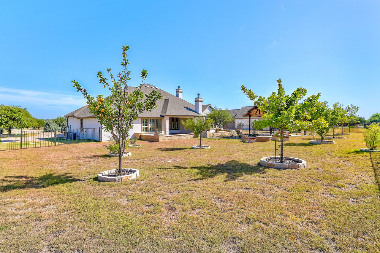 main property photo 31