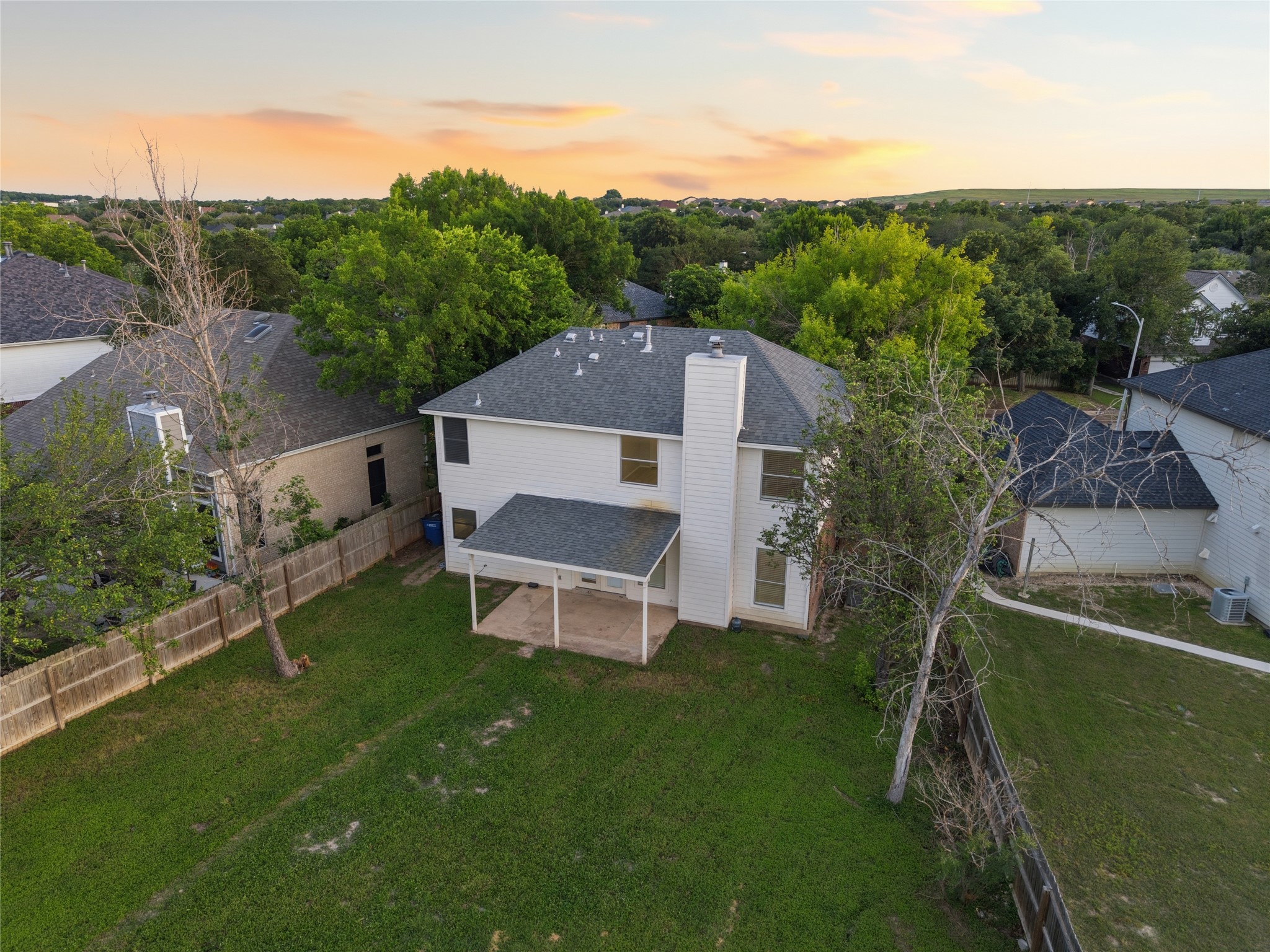 main property photo 19