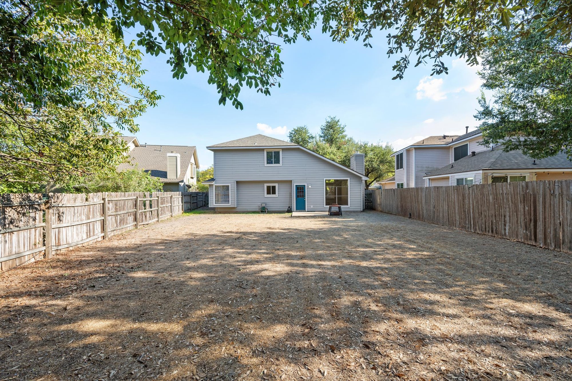 main property photo 13