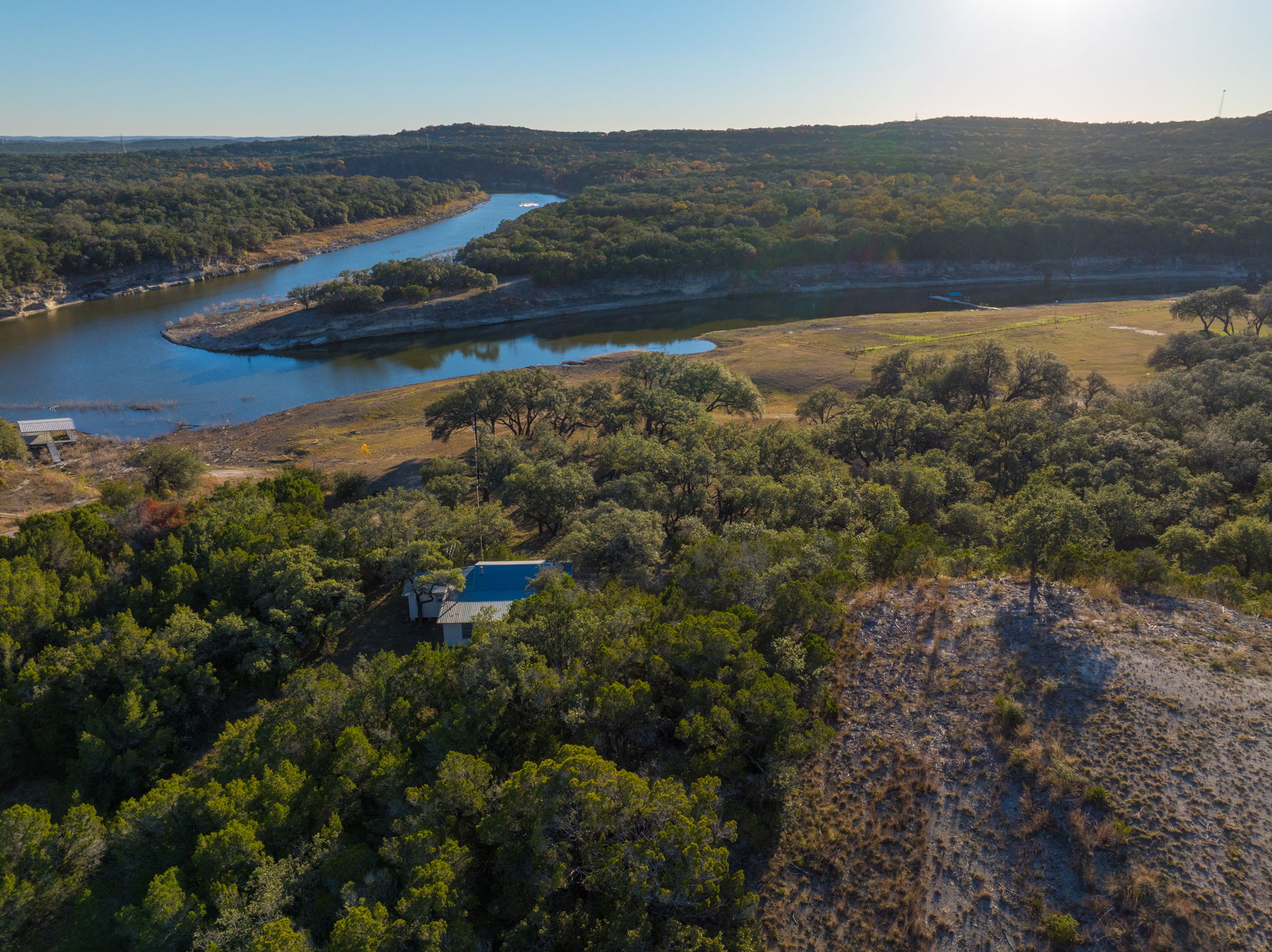 main property photo 10