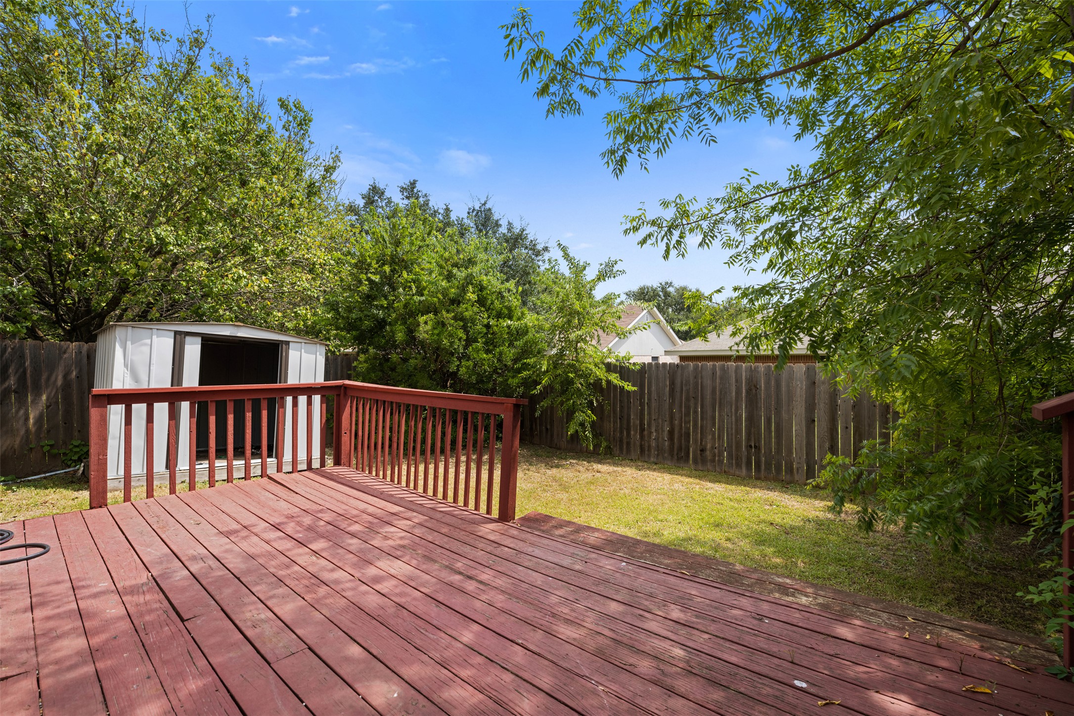 main property photo 26