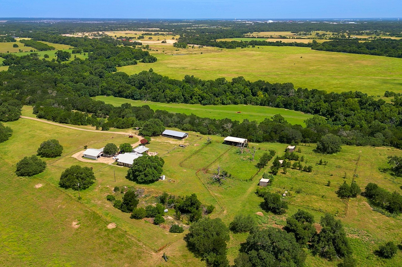 main property photo 7