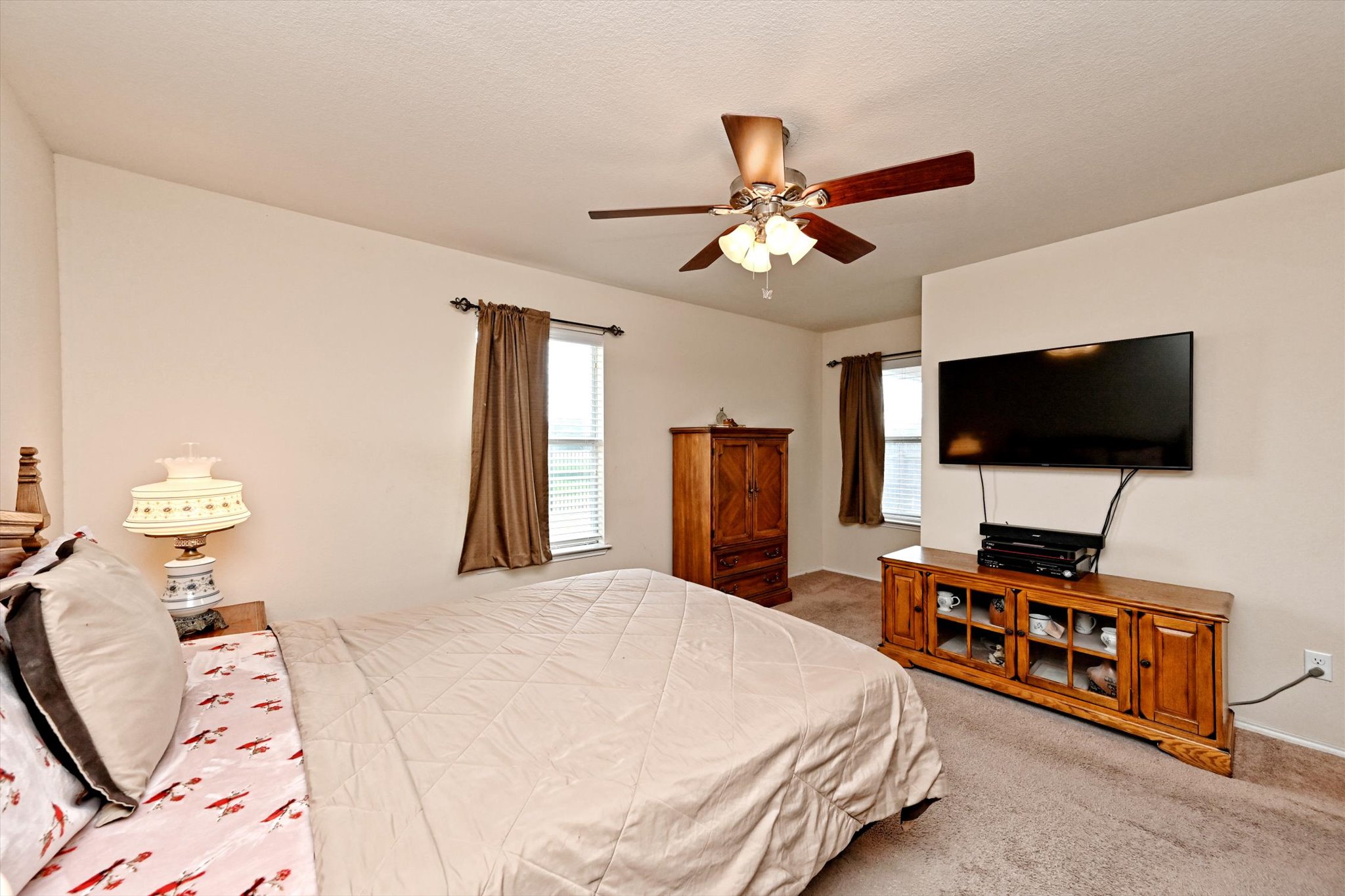 main property photo 21