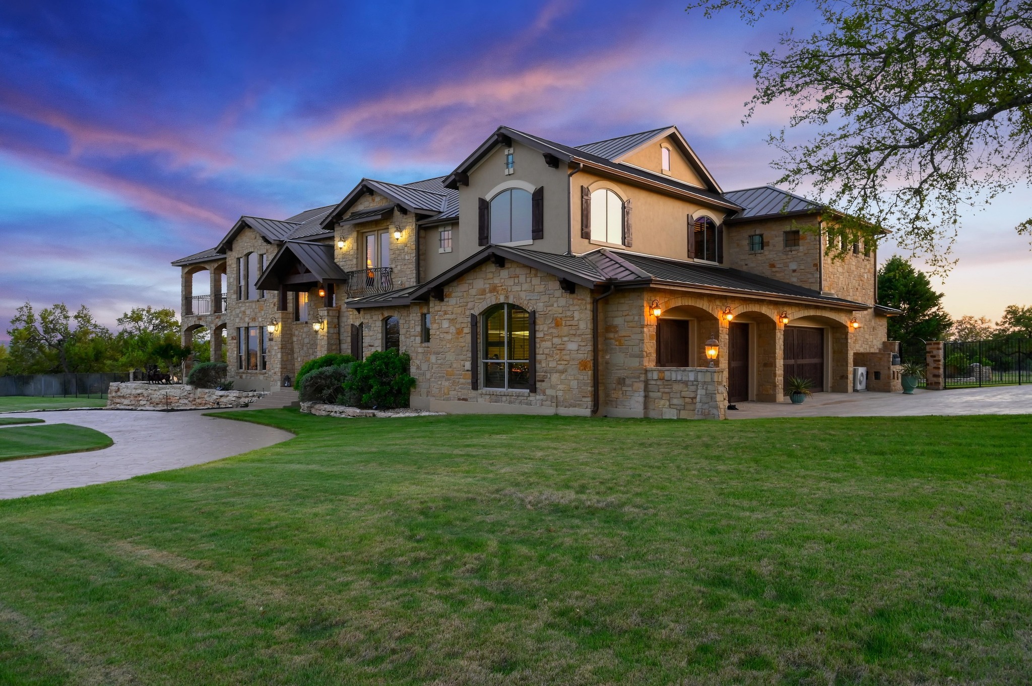 main property photo 2