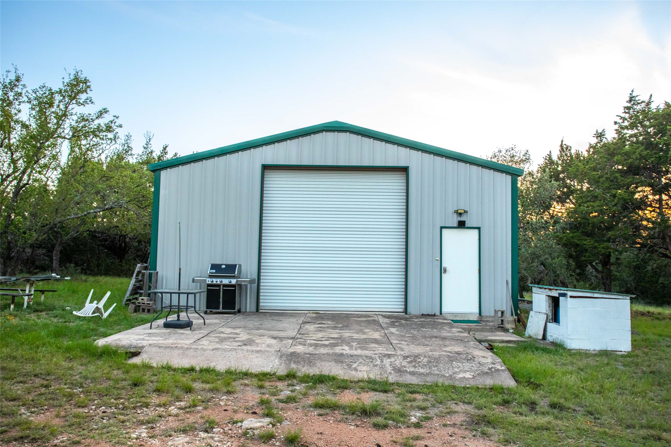 main property photo 20