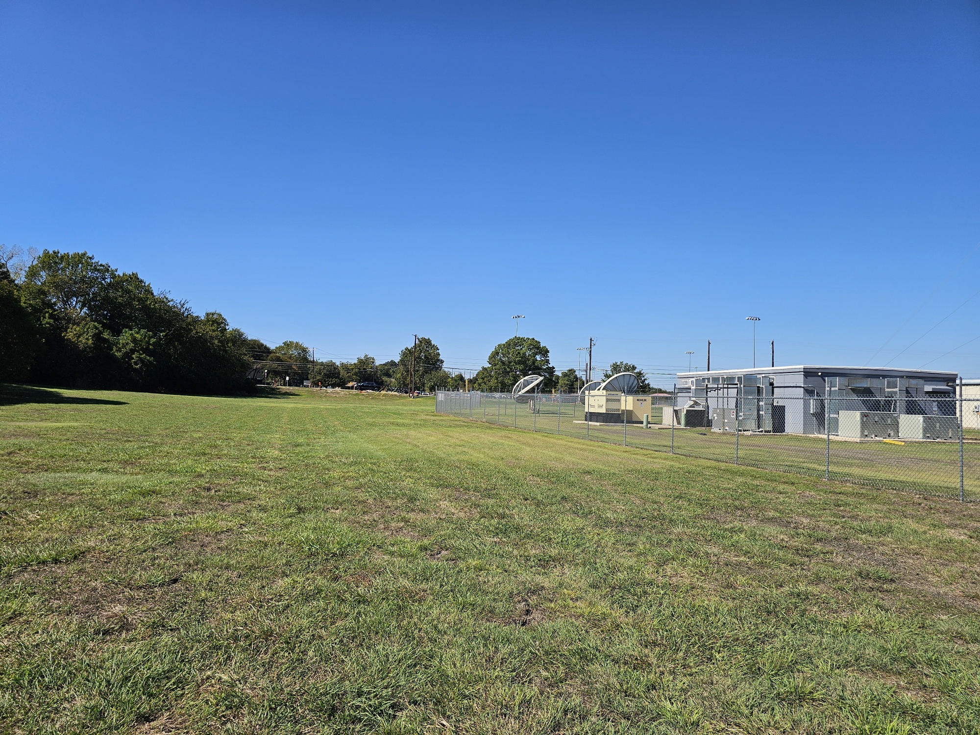 main property photo 16