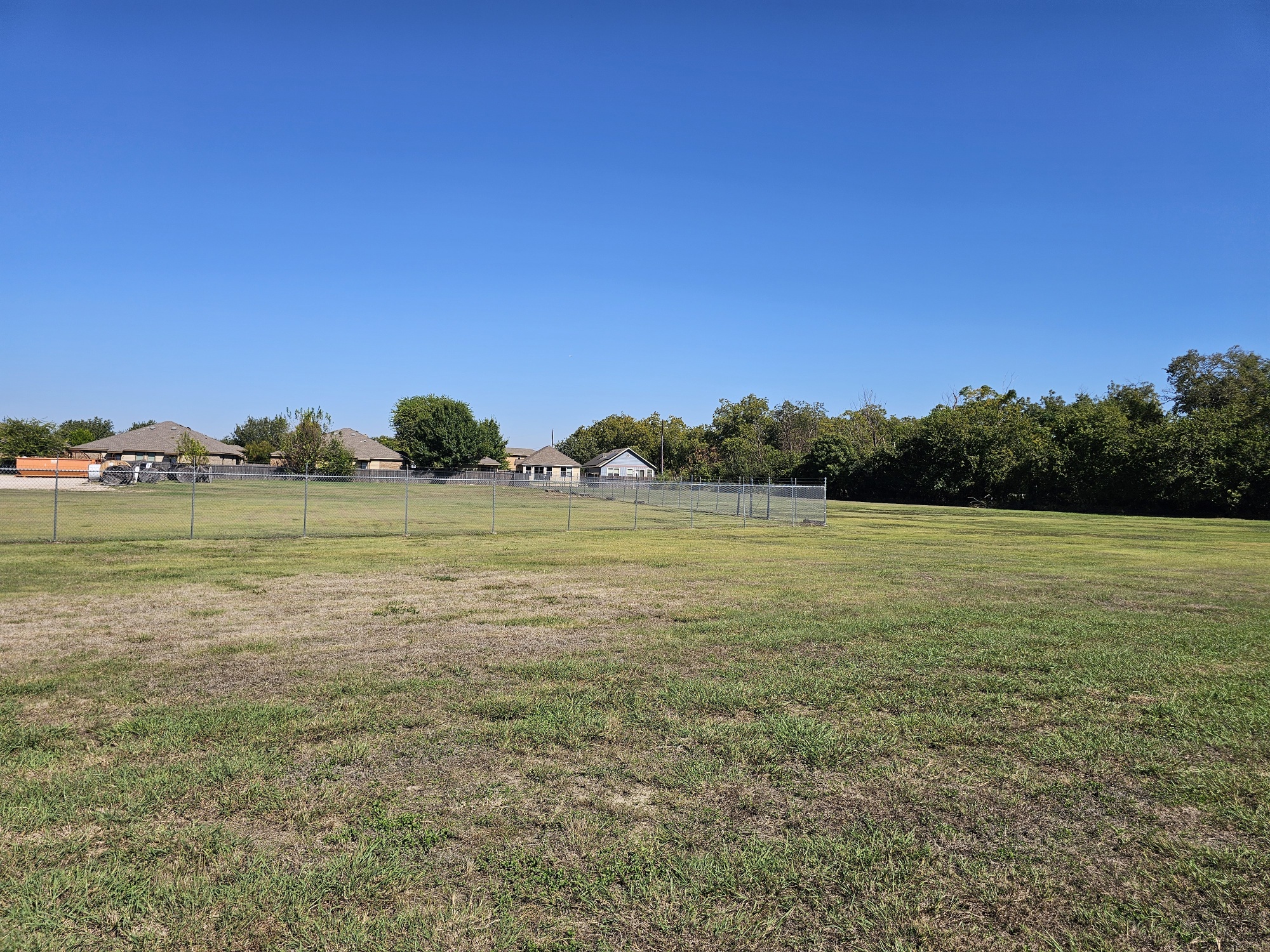 main property photo 33