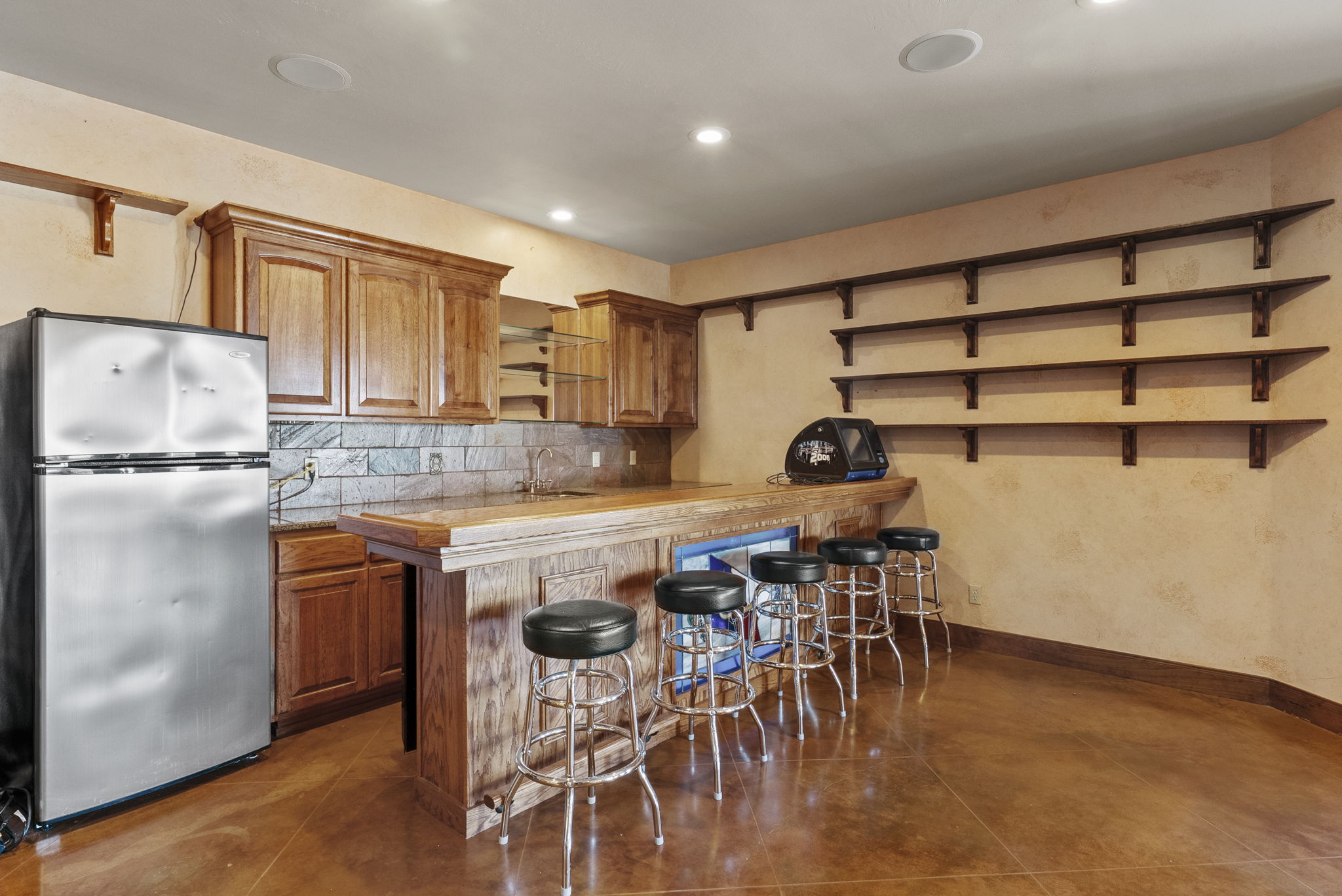 main property photo 21