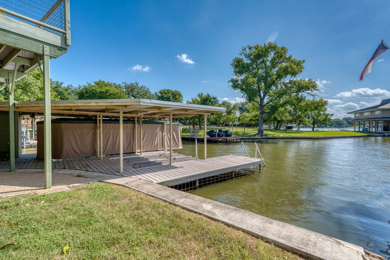 main property photo 22