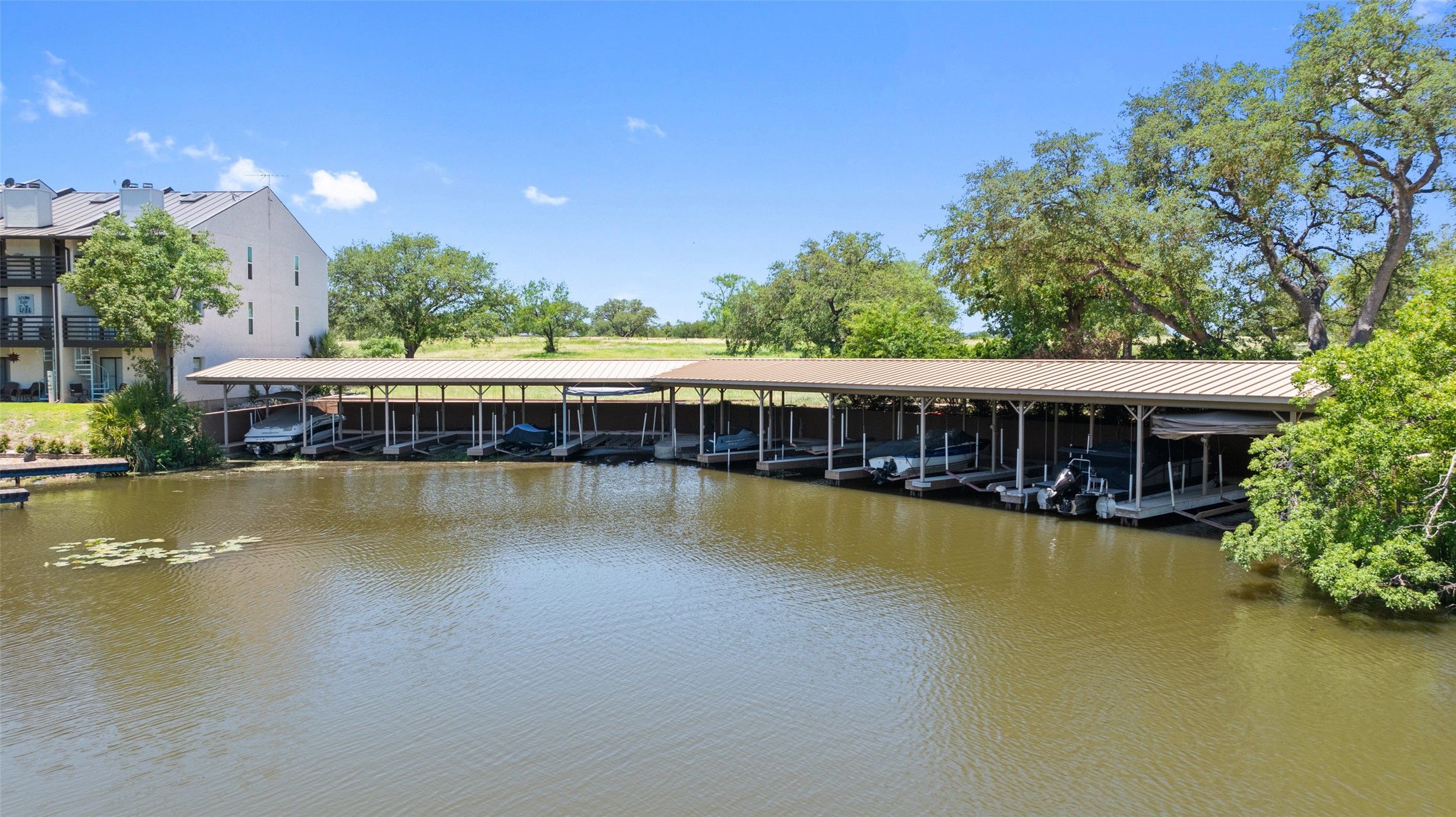 main property photo 24