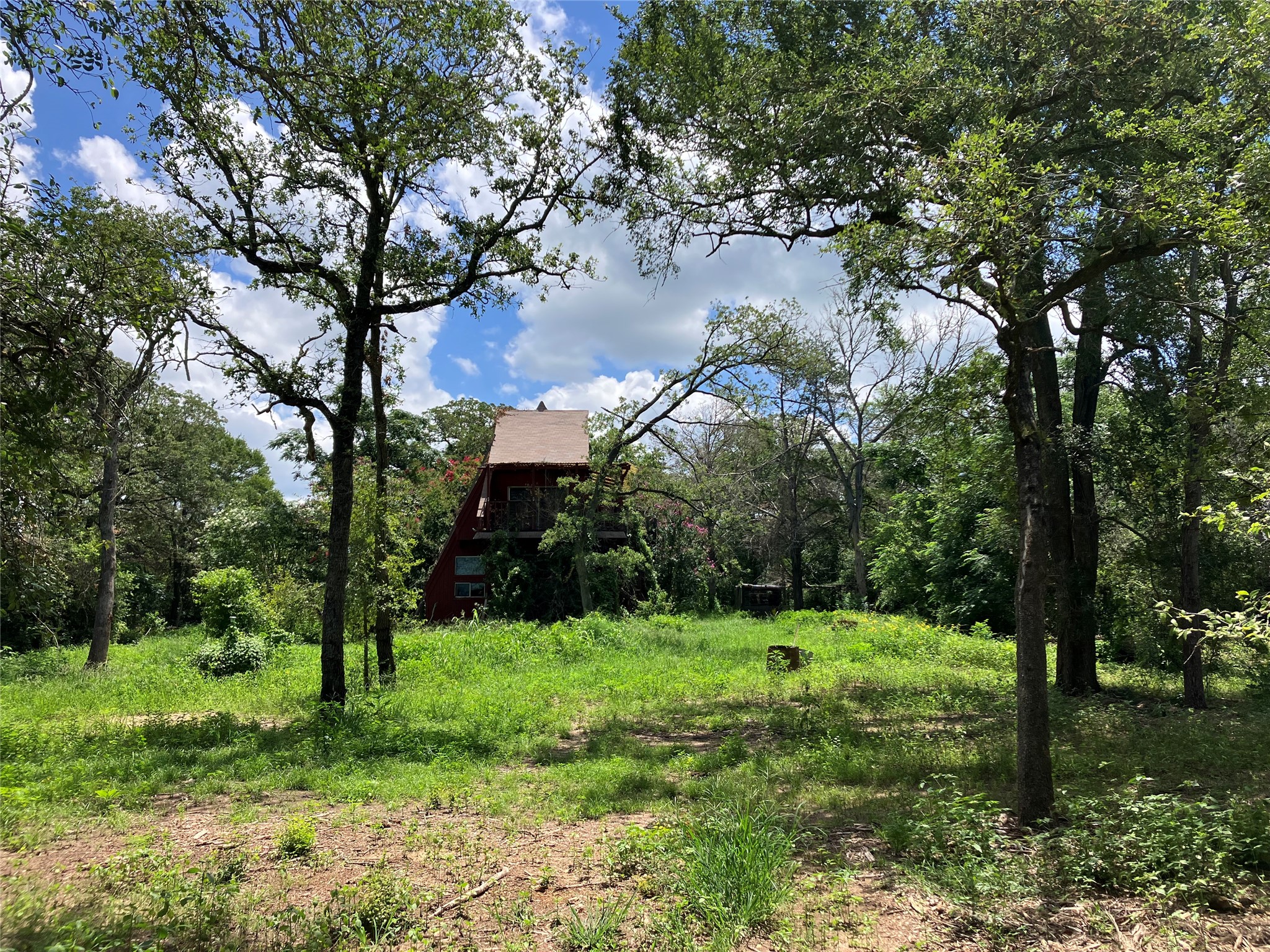 main property photo 19