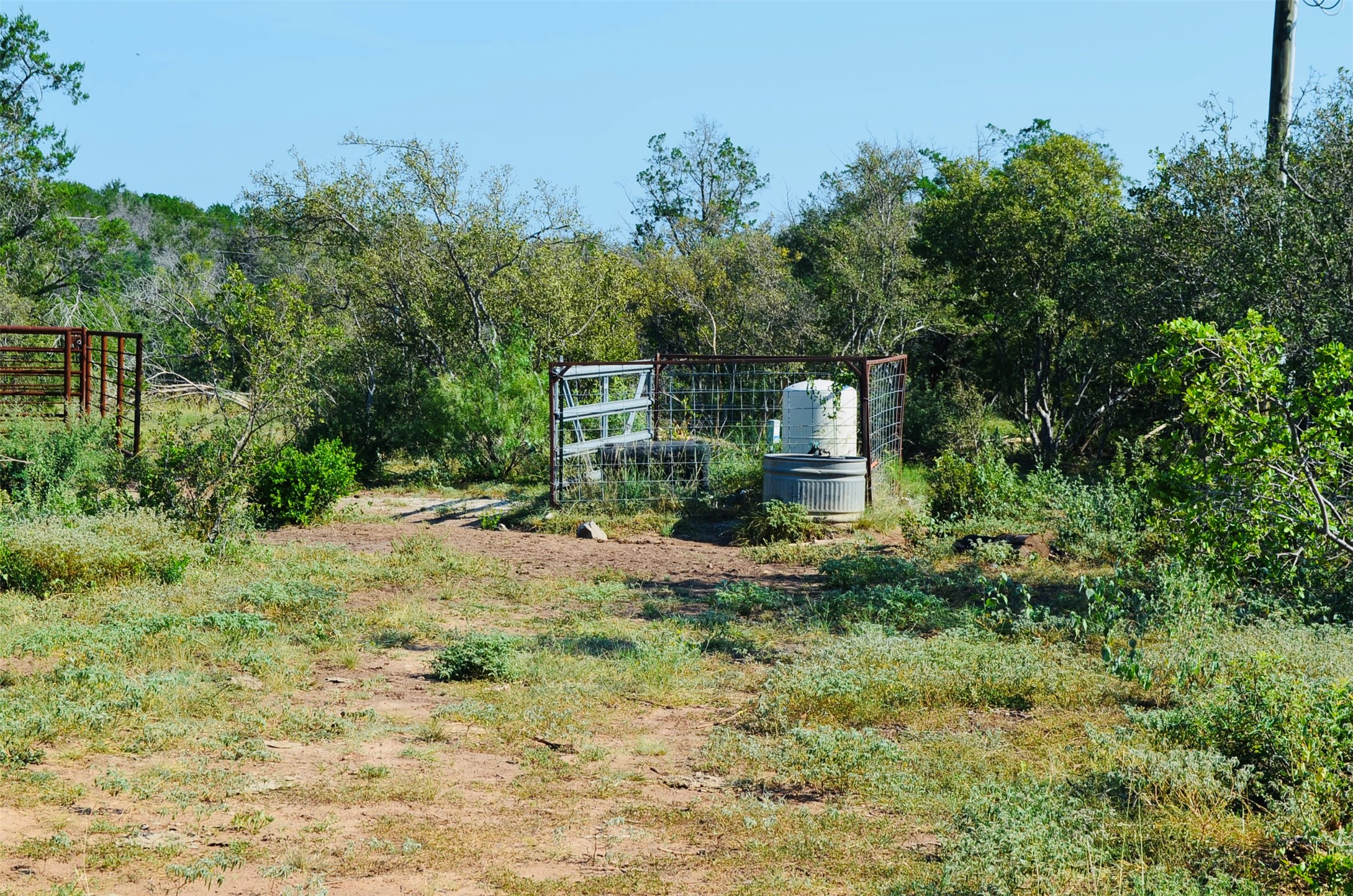 main property photo 24