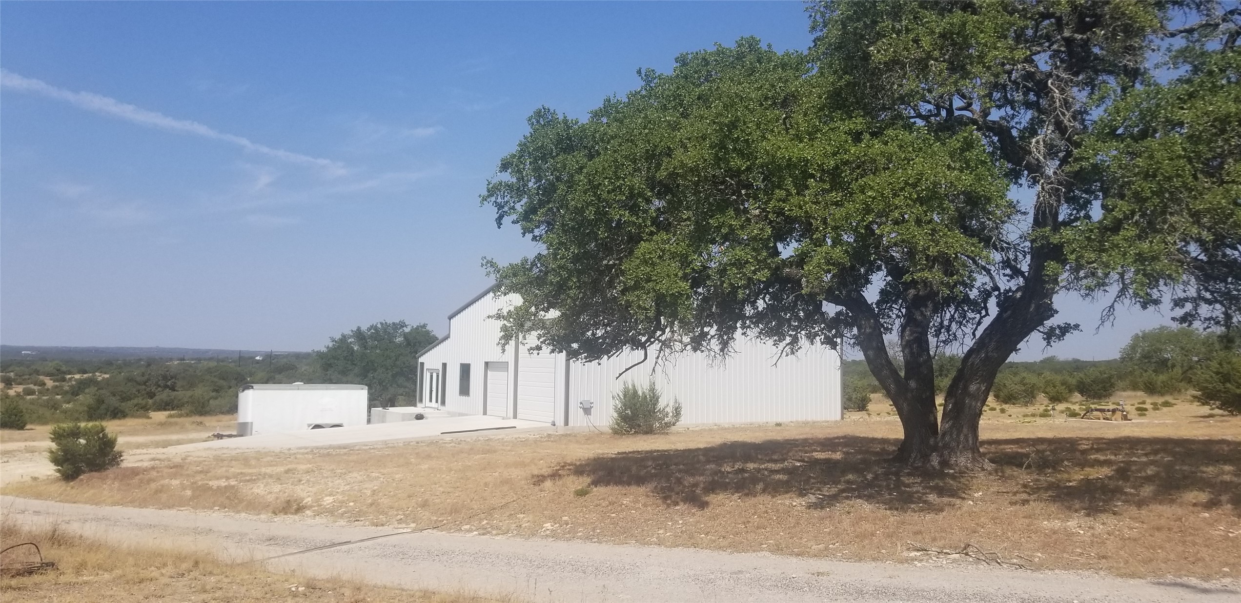main property photo 11