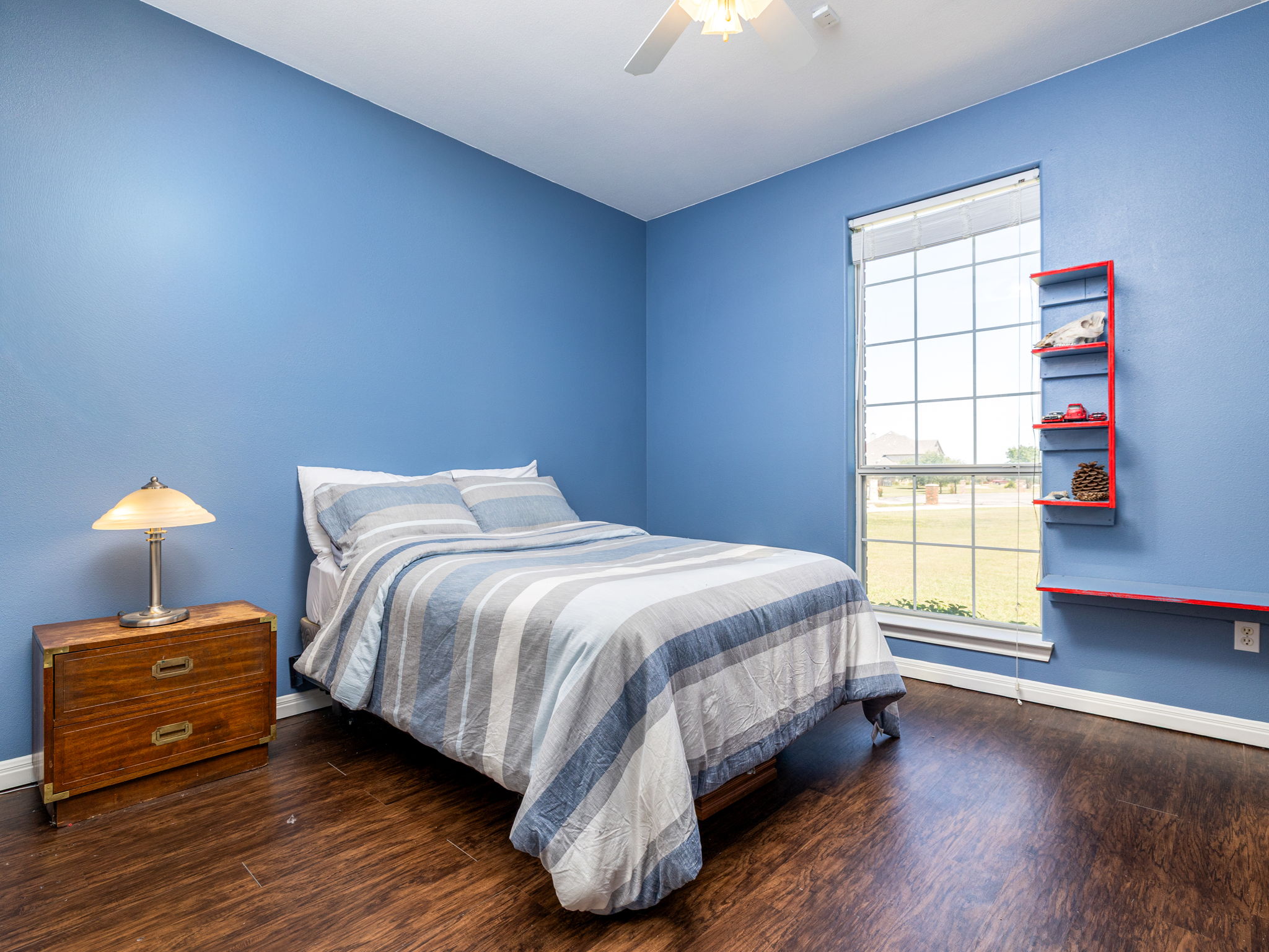 main property photo 25