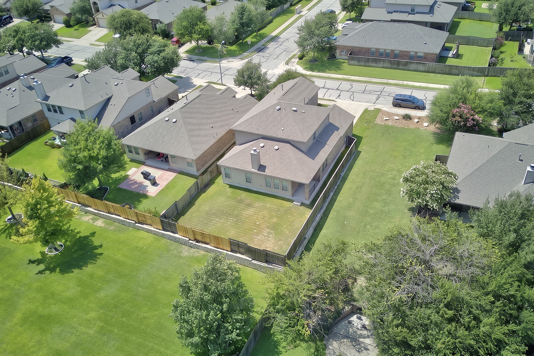 main property photo 31