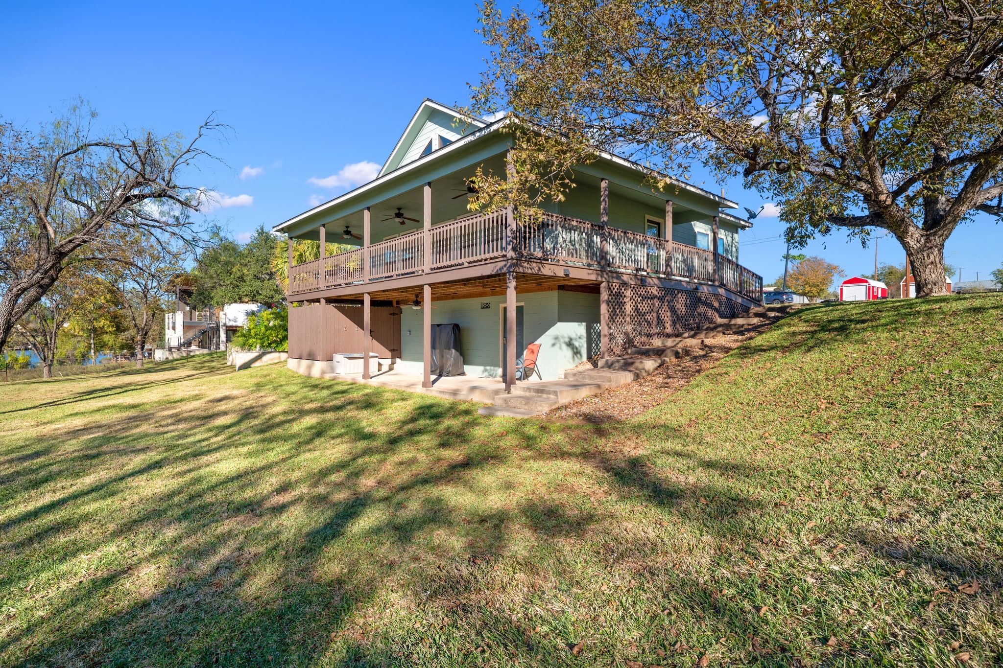 main property photo 9