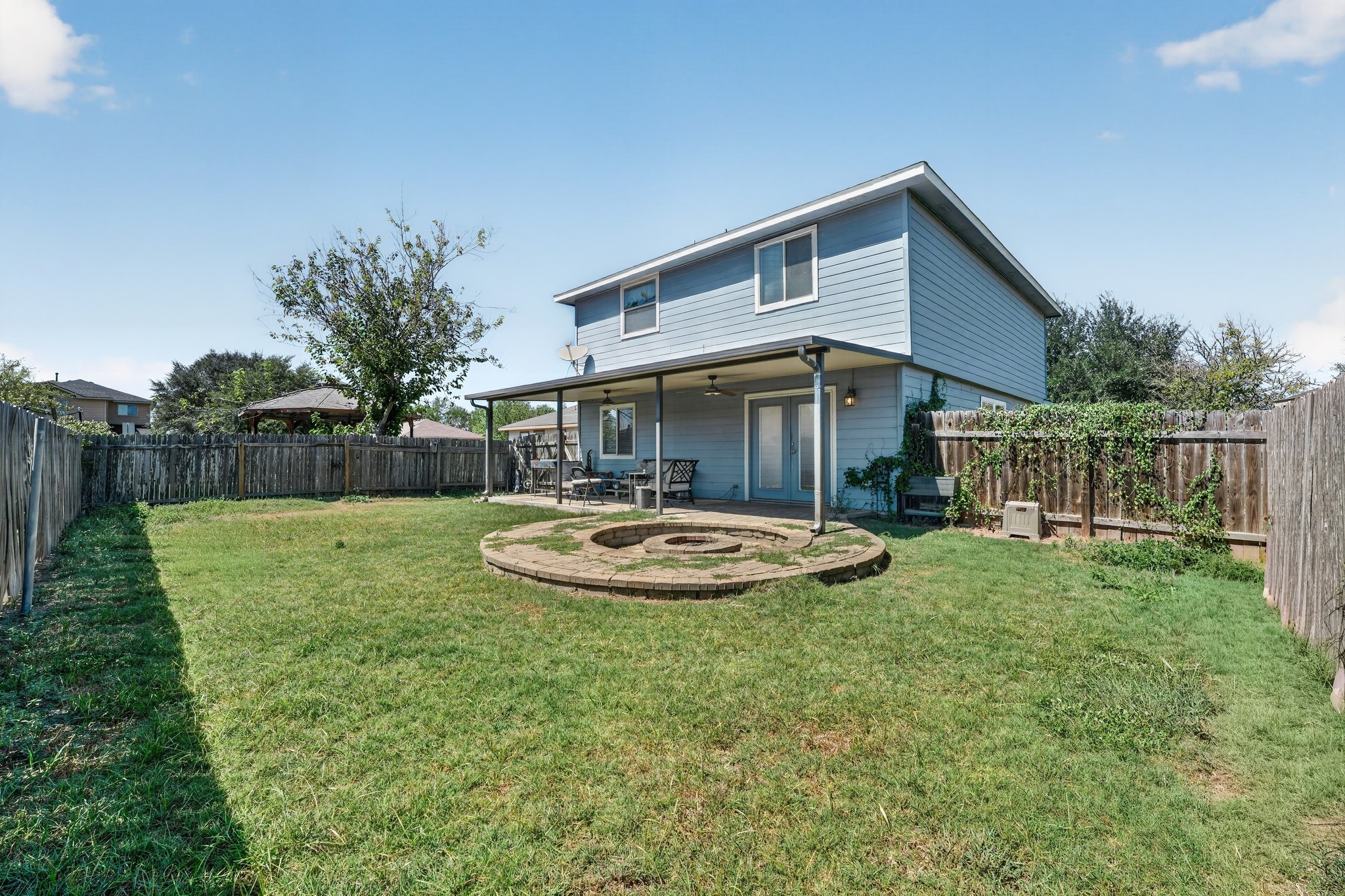 main property photo 37
