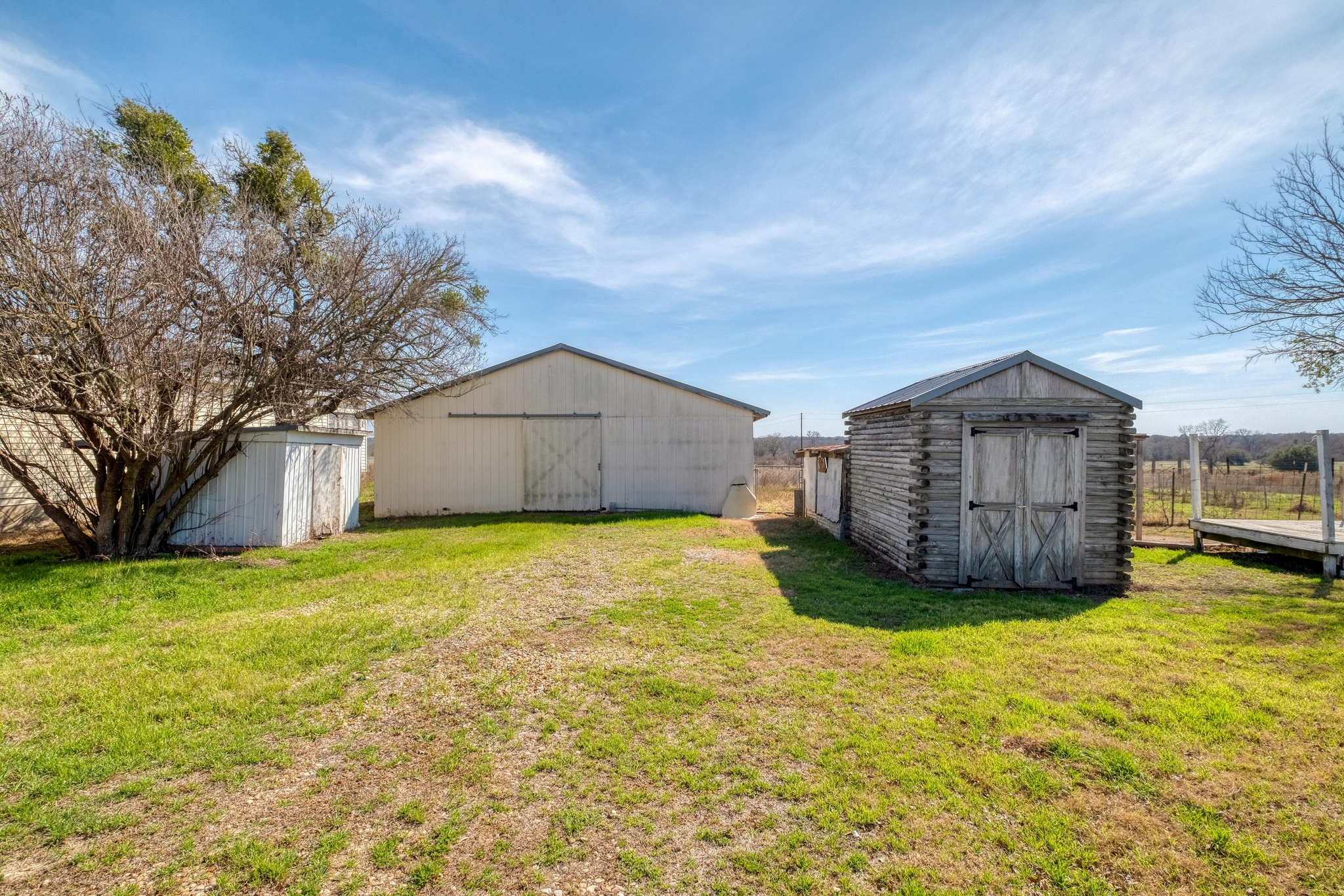 main property photo 31