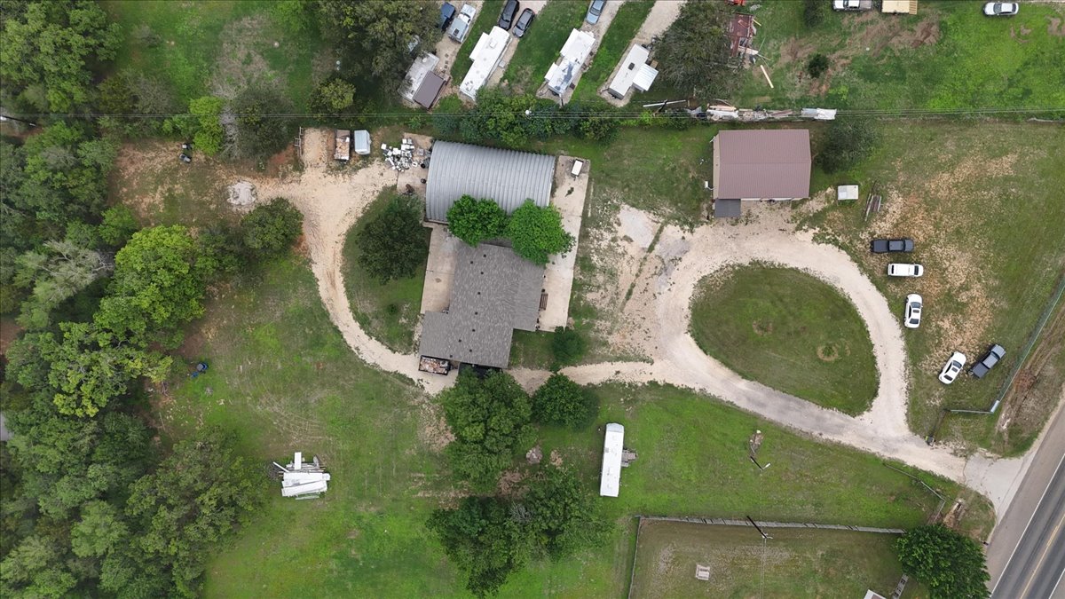 main property photo 35
