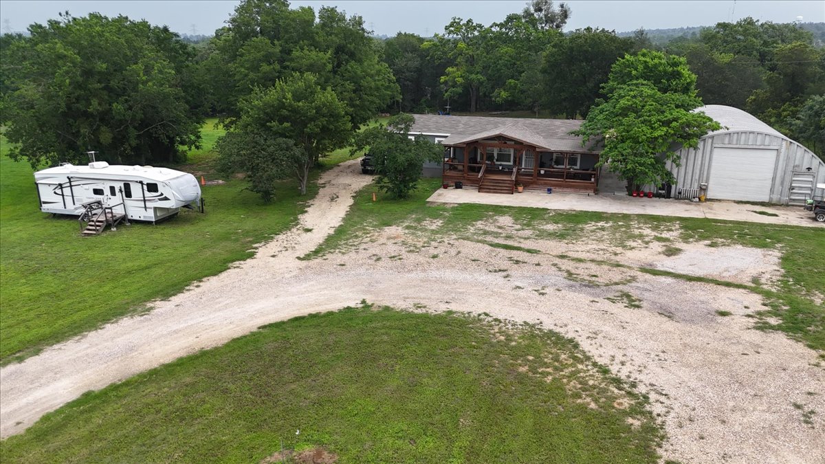 main property photo 36